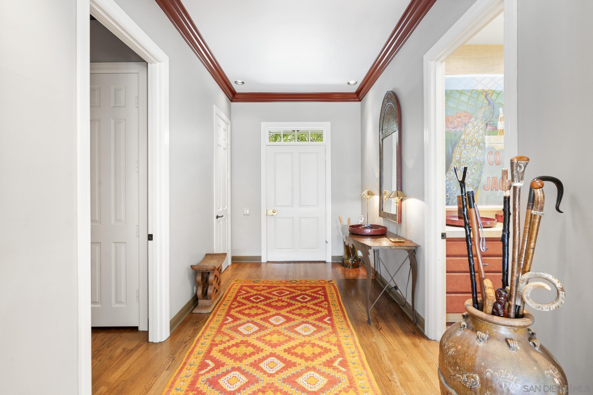 Detail Gallery Image 12 of 30 For 7612  Hillside, La Jolla,  CA 92037 - 3 Beds | 3/1 Baths