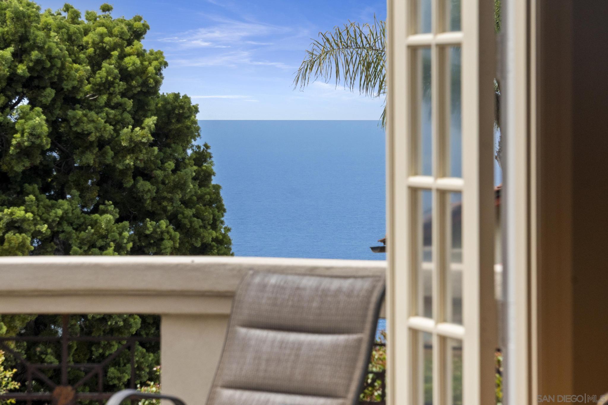 Detail Gallery Image 27 of 30 For 7612  Hillside, La Jolla,  CA 92037 - 3 Beds | 3/1 Baths