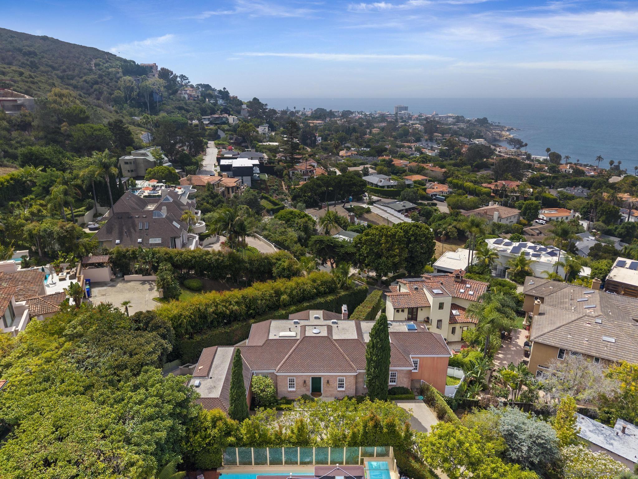 Detail Gallery Image 29 of 30 For 7612  Hillside, La Jolla,  CA 92037 - 3 Beds | 3/1 Baths