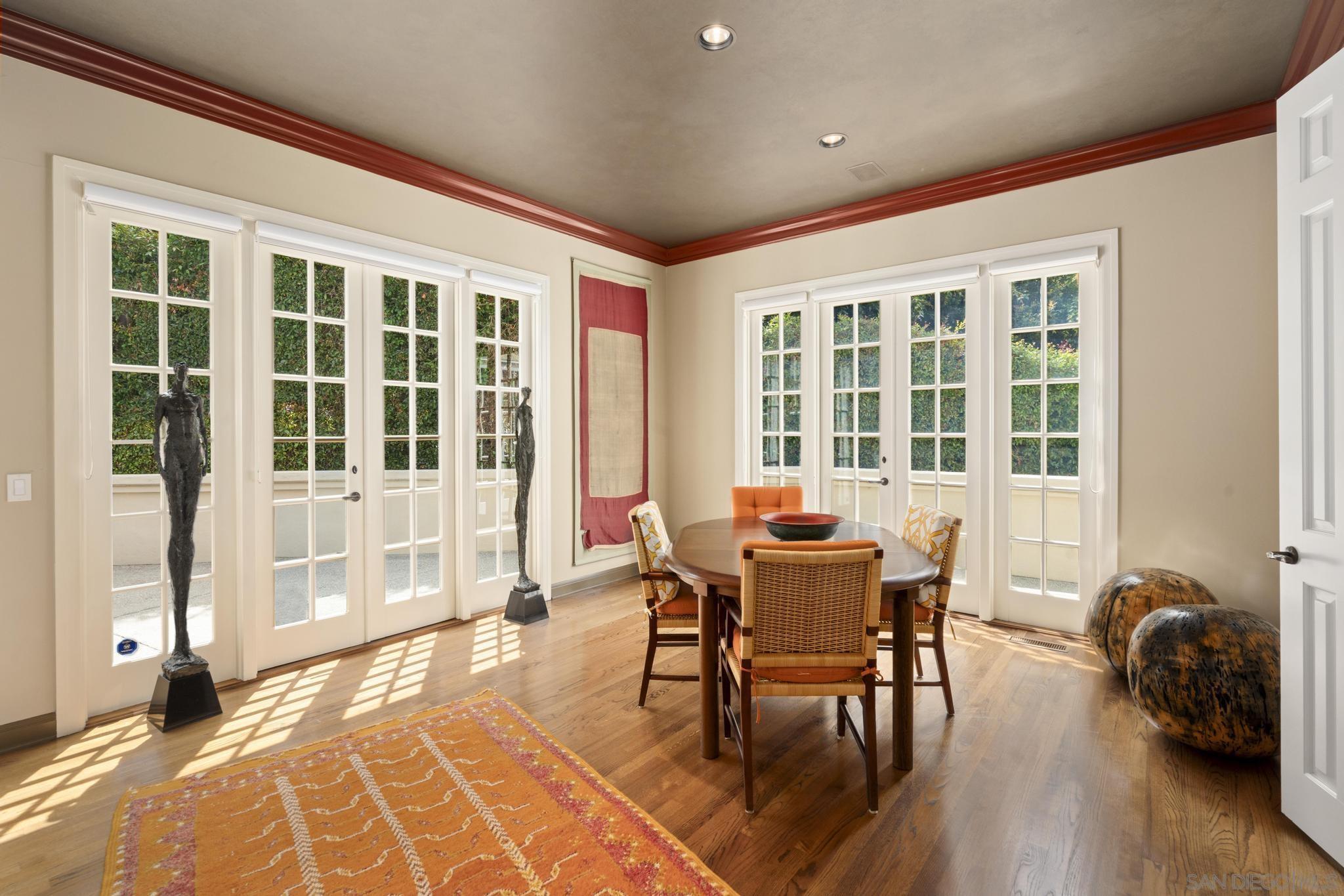 Detail Gallery Image 9 of 30 For 7612  Hillside, La Jolla,  CA 92037 - 3 Beds | 3/1 Baths