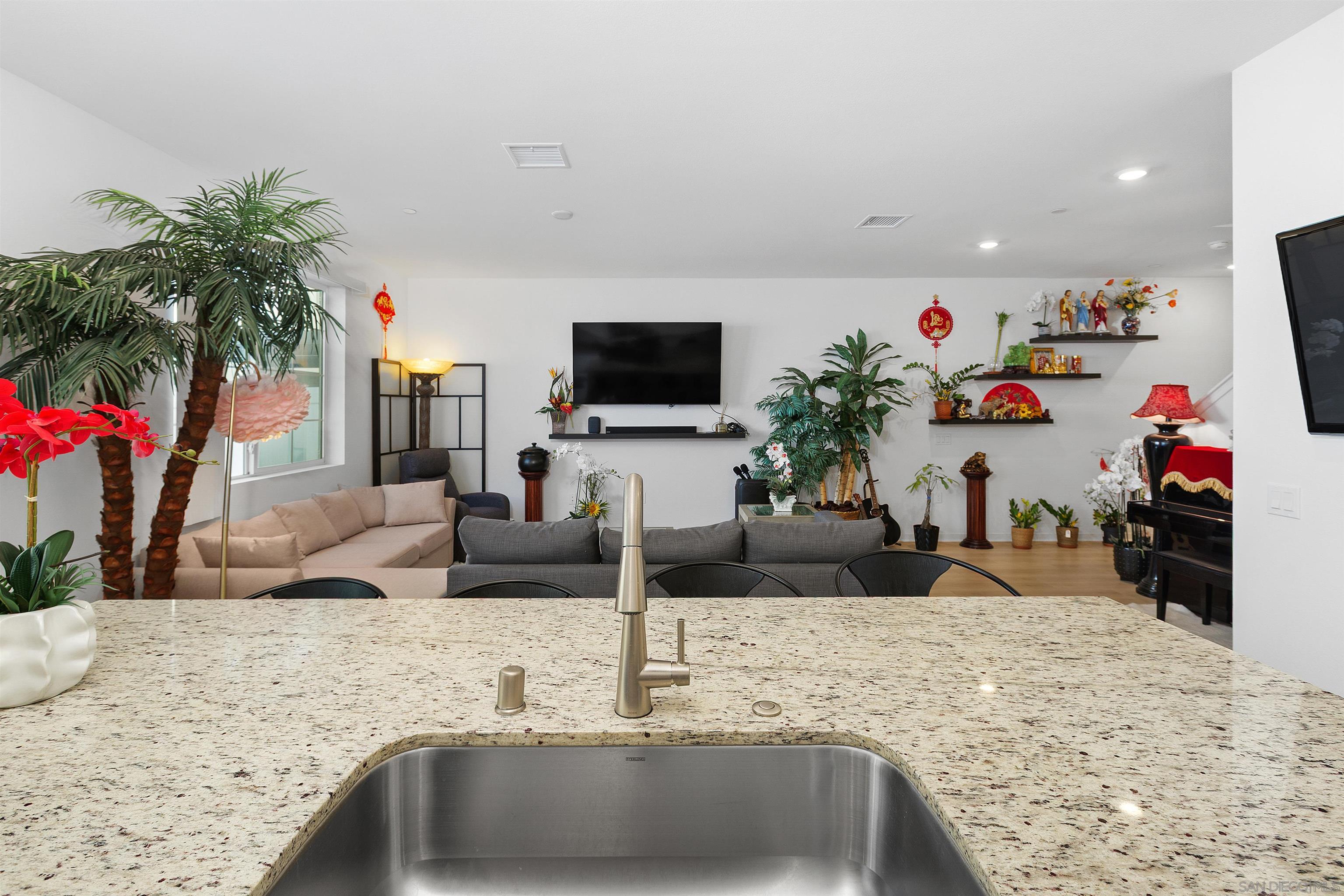 Detail Gallery Image 13 of 32 For 32612  Manhattan Ave, Winchester,  CA 92596 - 3 Beds | 2/1 Baths