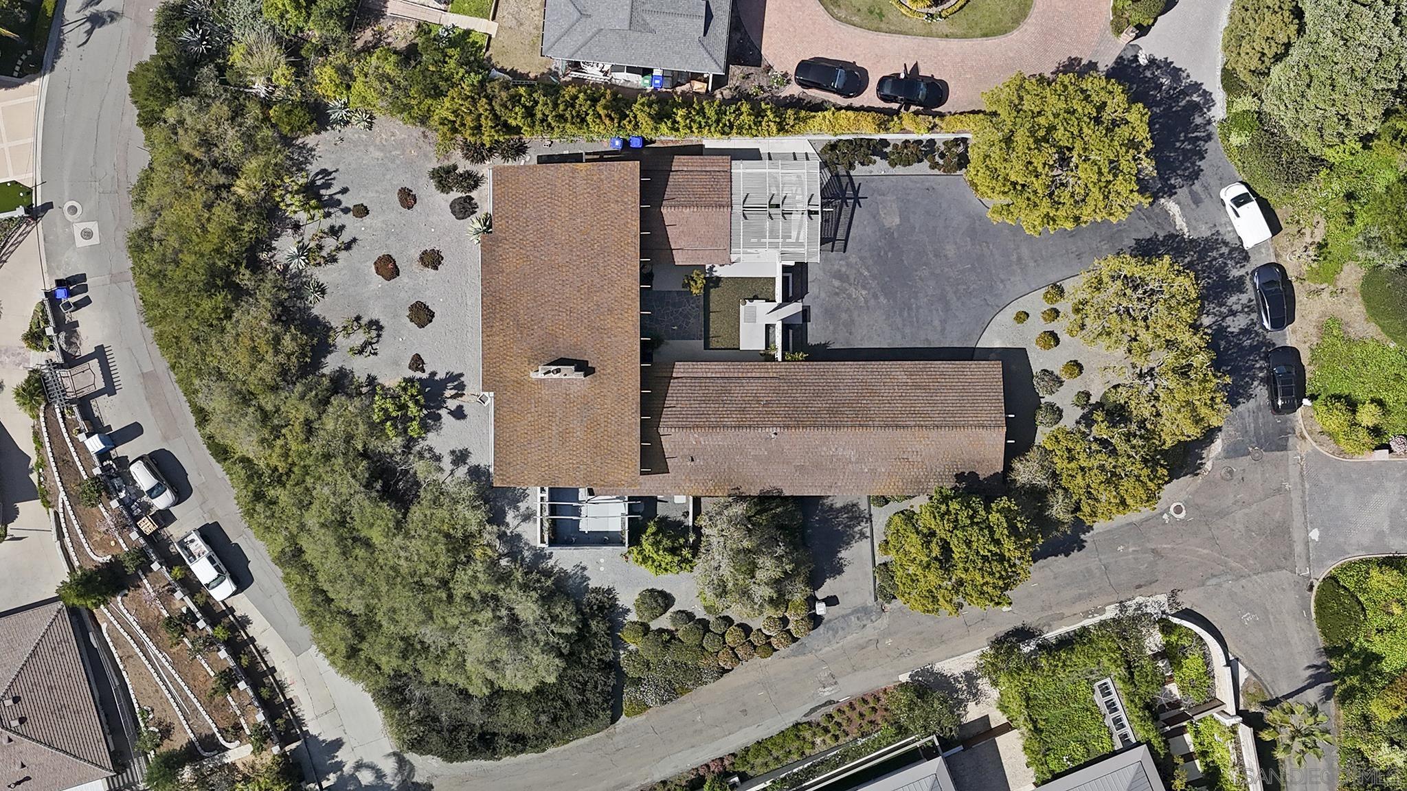 Detail Gallery Image 29 of 30 For 7105  Country Club Dr, La Jolla,  CA 92037 - 3 Beds | 2/1 Baths