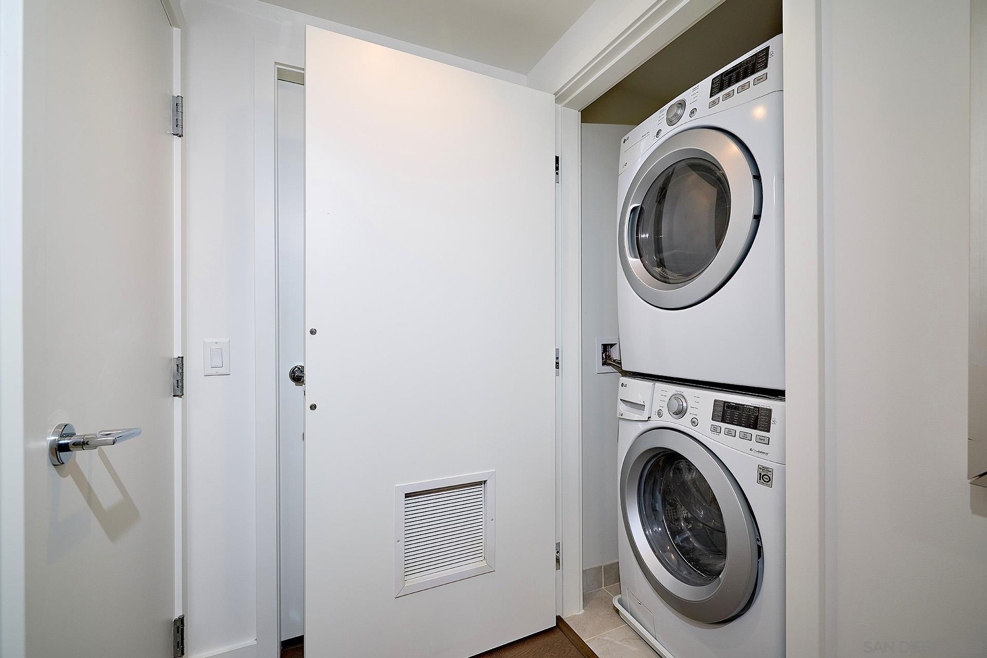 Detail Gallery Image 17 of 59 For 1388  Kettner Blvd  #1509,  San Diego,  CA 92101 - 2 Beds | 2 Baths