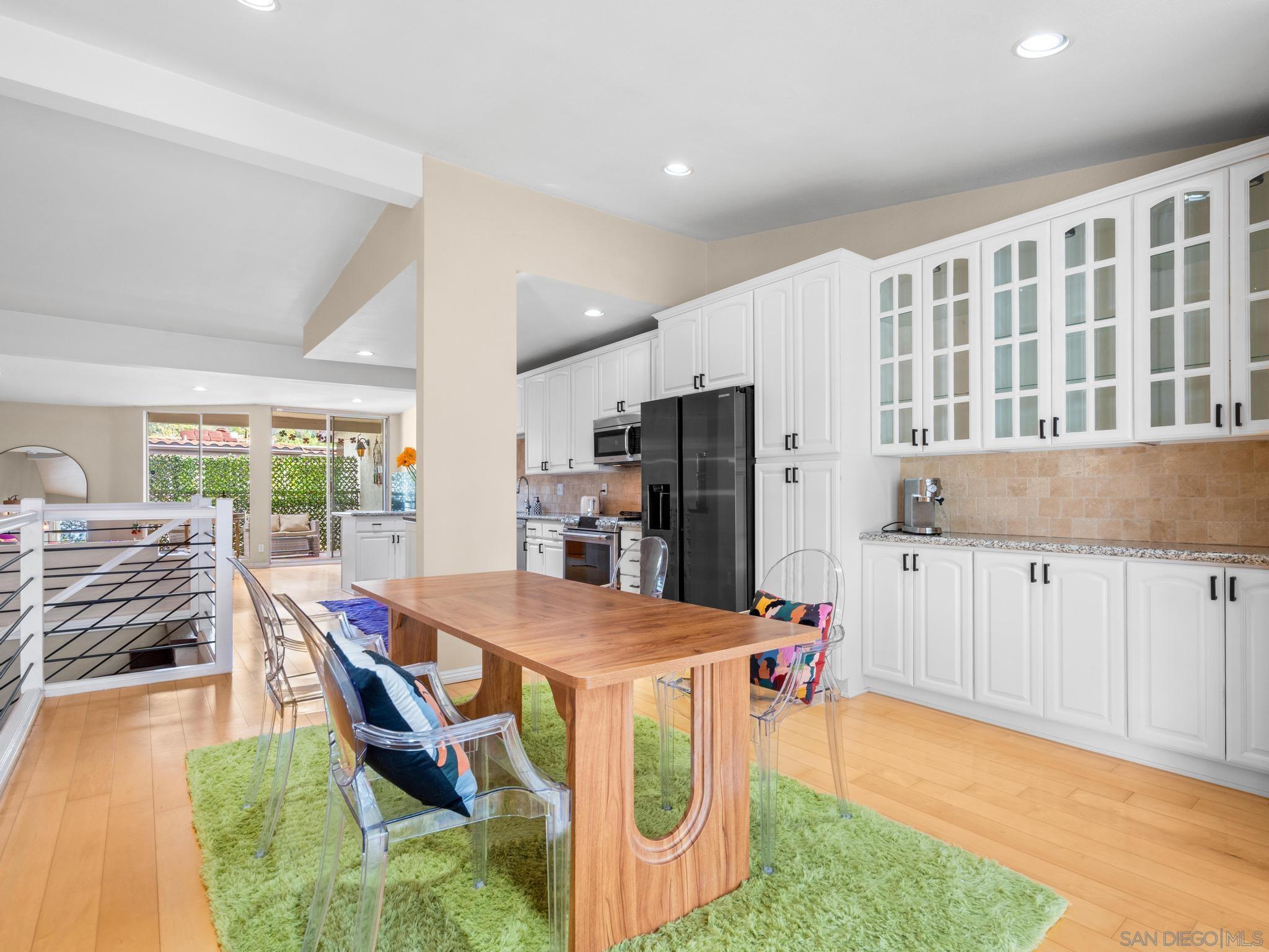 Detail Gallery Image 13 of 37 For 2400  Altisma Way  #B,  Carlsbad,  CA 92009 - 2 Beds | 2 Baths