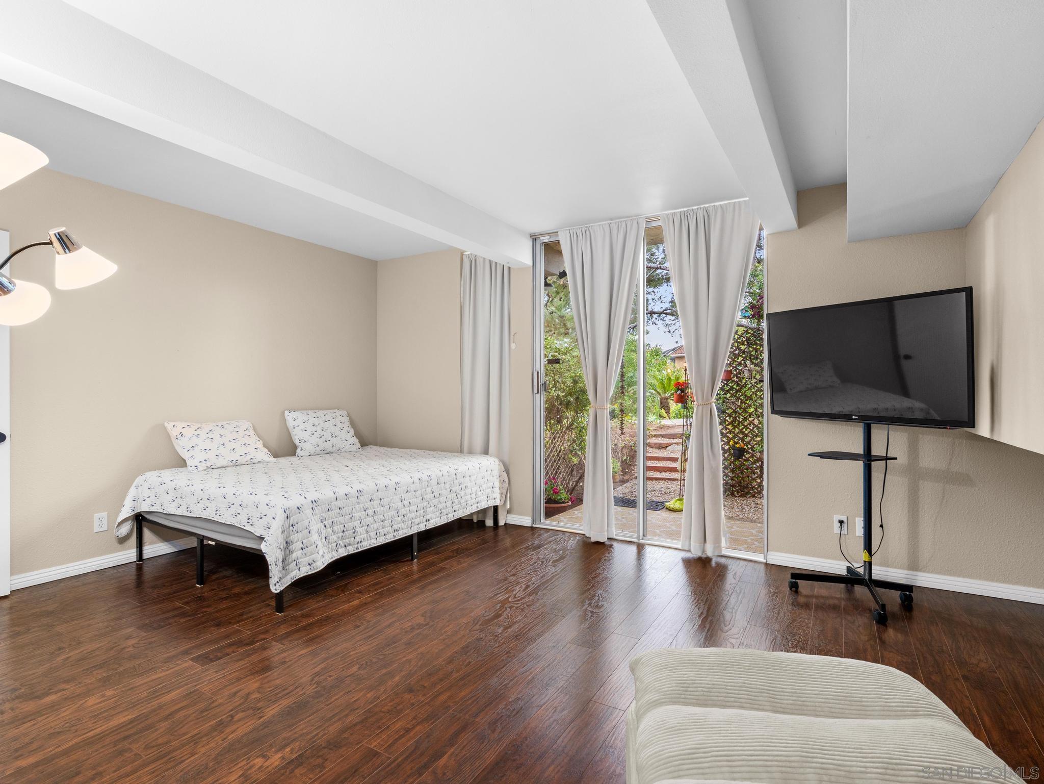 Detail Gallery Image 21 of 37 For 2400  Altisma Way  #B,  Carlsbad,  CA 92009 - 2 Beds | 2 Baths