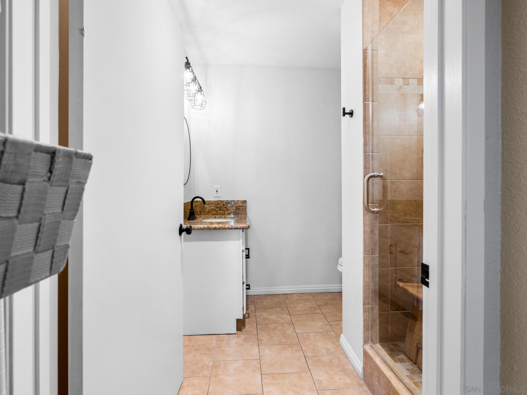 Detail Gallery Image 24 of 37 For 2400  Altisma Way  #B,  Carlsbad,  CA 92009 - 2 Beds | 2 Baths