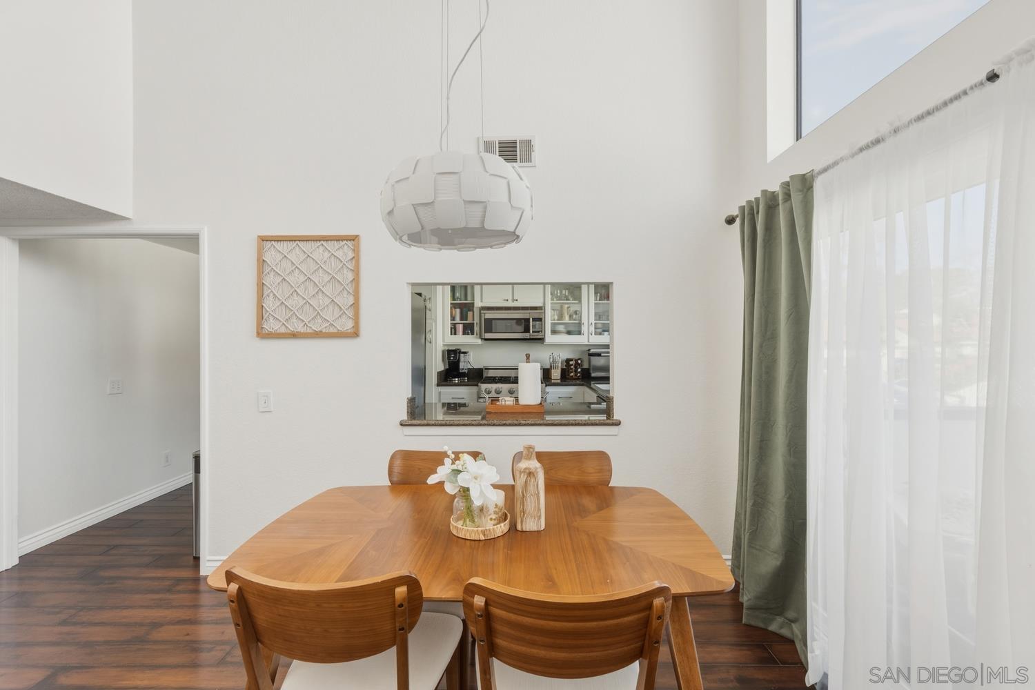 Detail Gallery Image 13 of 51 For 895  Connors Ct, Claremont,  CA 91711 - 2 Beds | 2 Baths