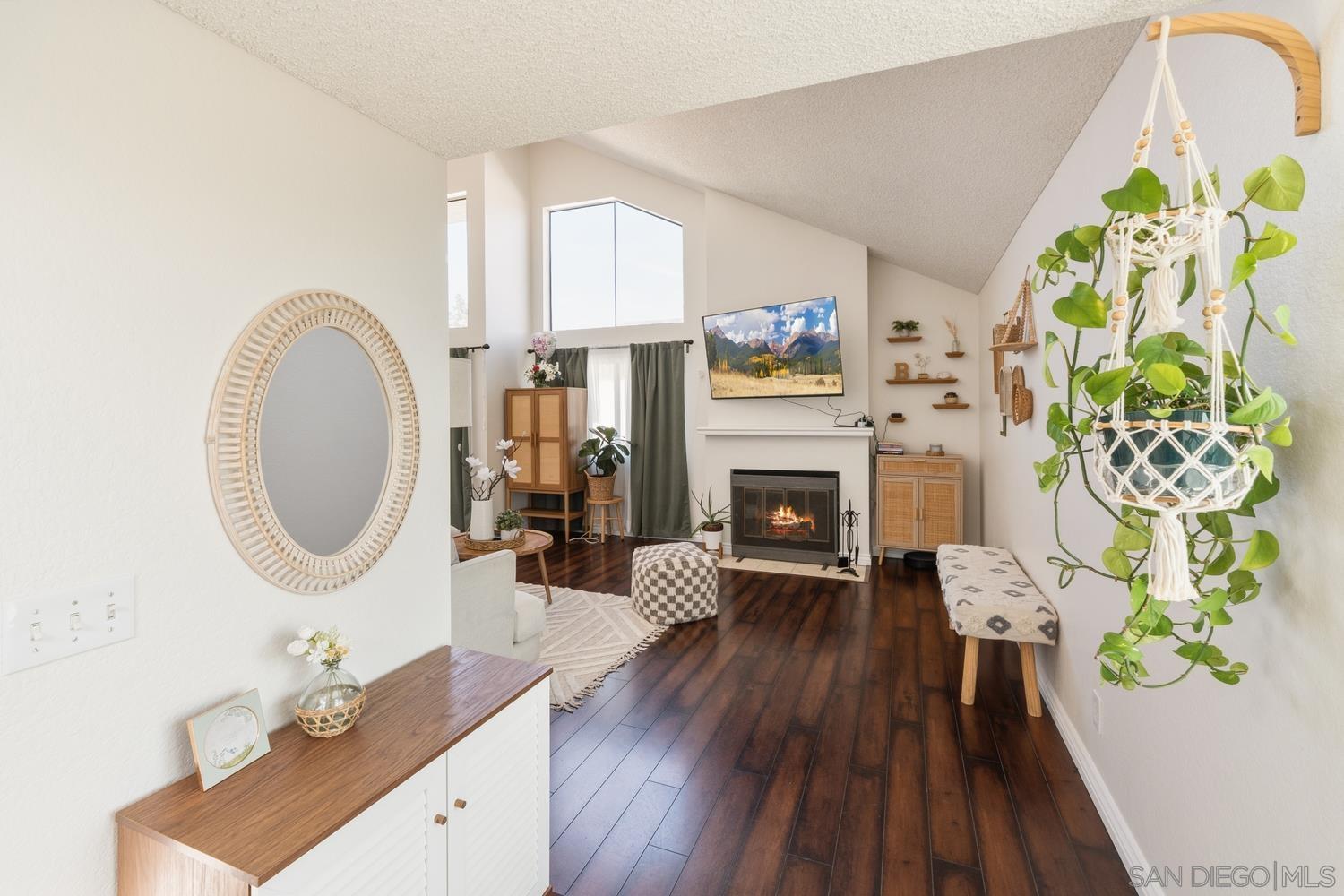 Detail Gallery Image 6 of 51 For 895  Connors Ct, Claremont,  CA 91711 - 2 Beds | 2 Baths