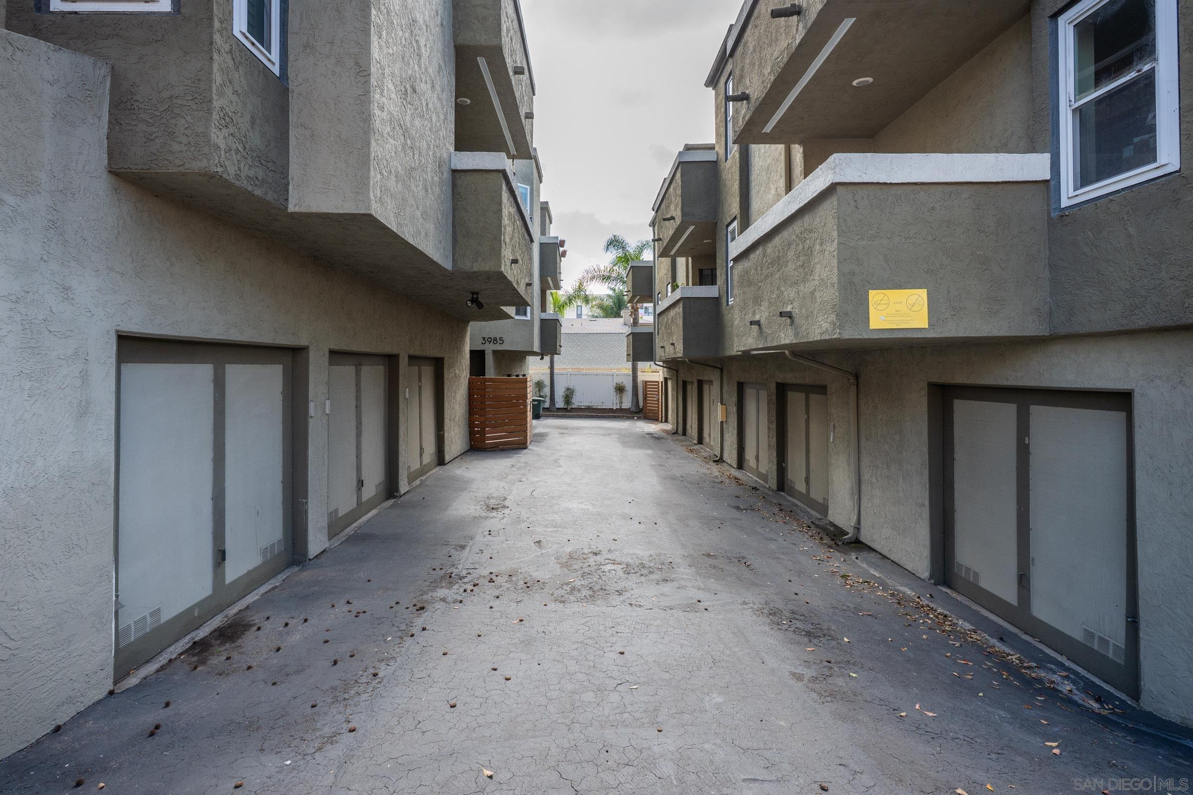 Detail Gallery Image 5 of 40 For 3983  Normal St.  1, San Diego,  CA 92103 - 2 Beds | 2 Baths