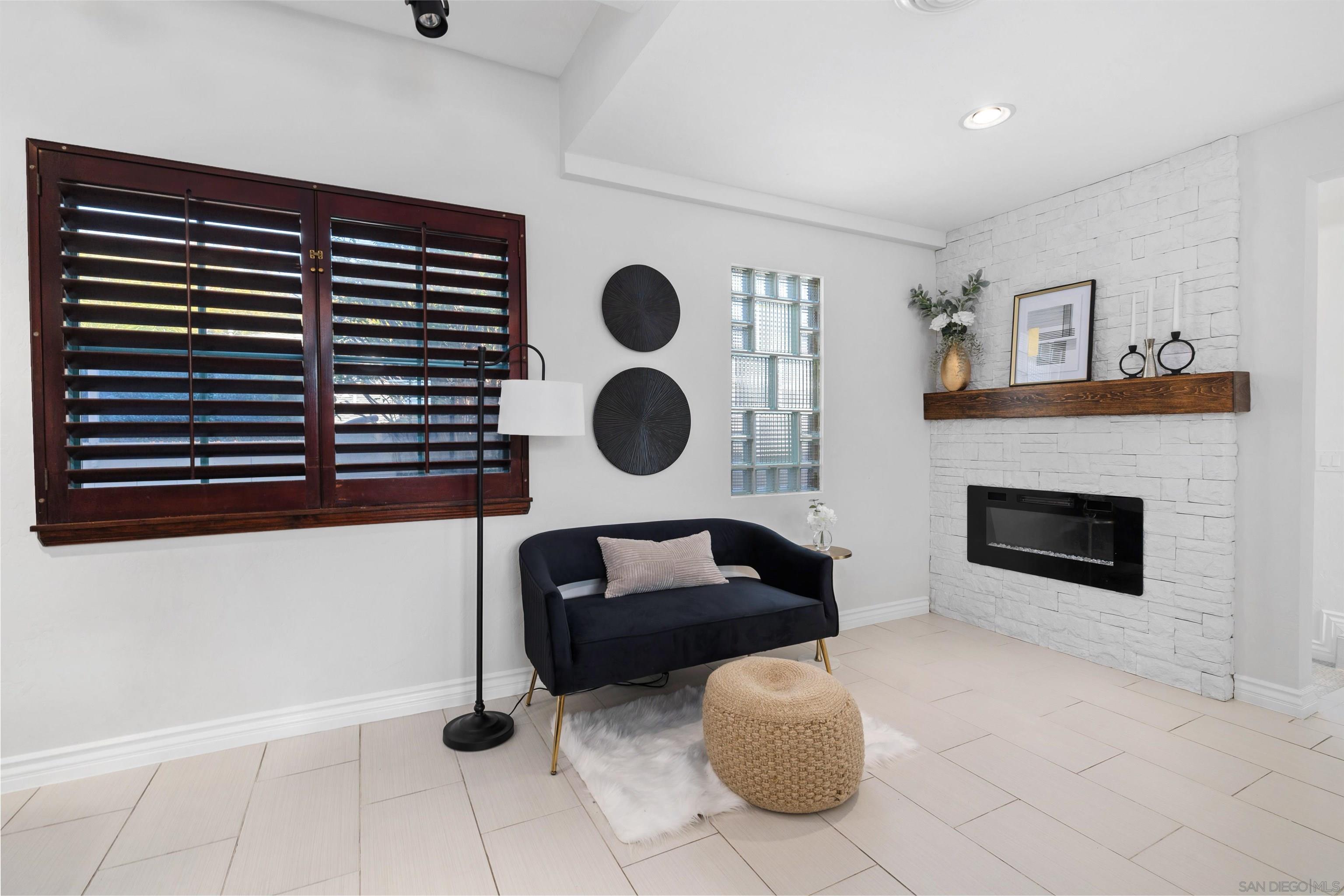 Detail Gallery Image 13 of 39 For 1564  Reed Ave, San Diego,  CA 92109 - 3 Beds | 2 Baths