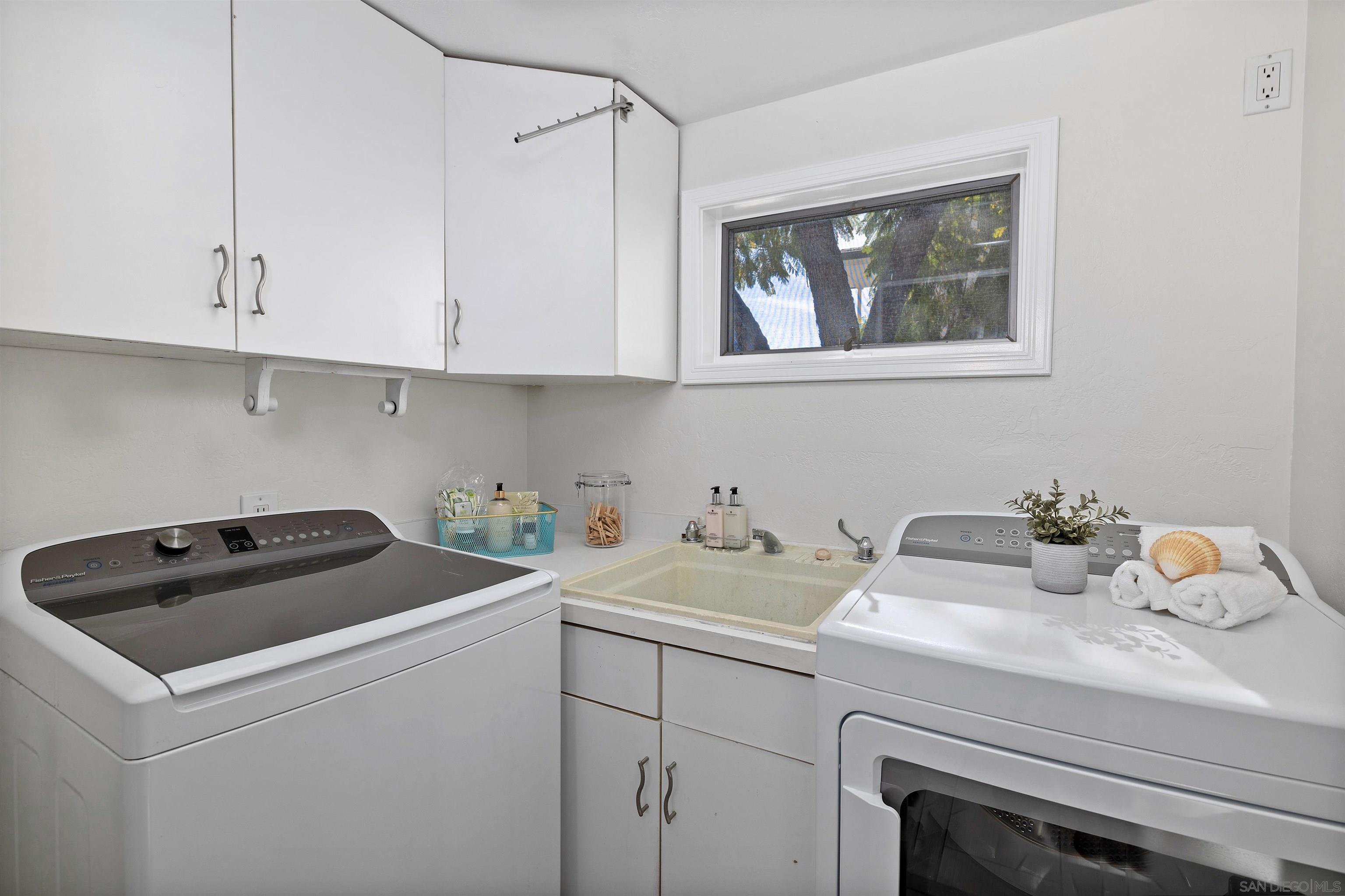 Detail Gallery Image 18 of 39 For 1564  Reed Ave, San Diego,  CA 92109 - 3 Beds | 2 Baths