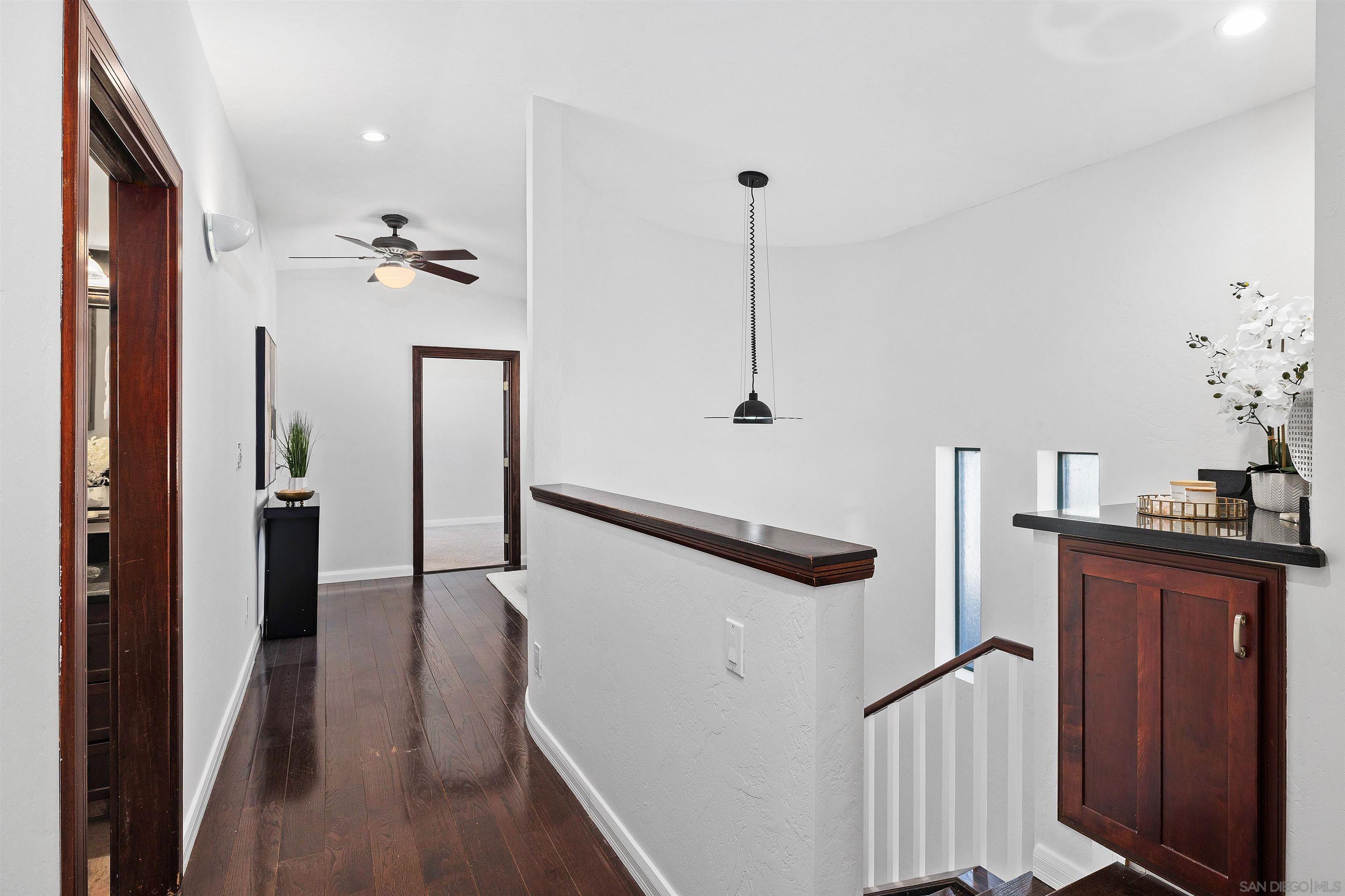 Detail Gallery Image 24 of 39 For 1564  Reed Ave, San Diego,  CA 92109 - 3 Beds | 2 Baths