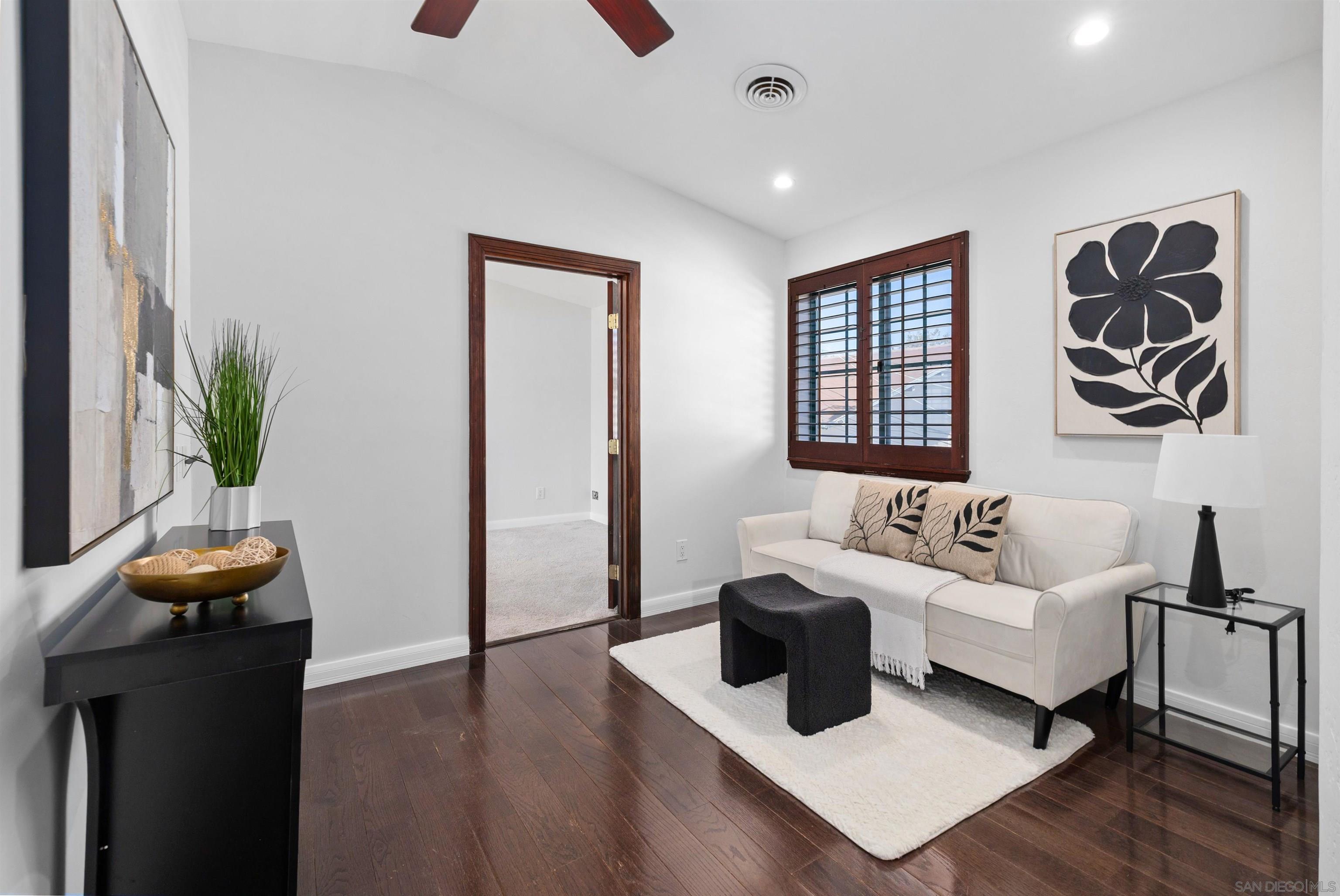 Detail Gallery Image 25 of 39 For 1564  Reed Ave, San Diego,  CA 92109 - 3 Beds | 2 Baths