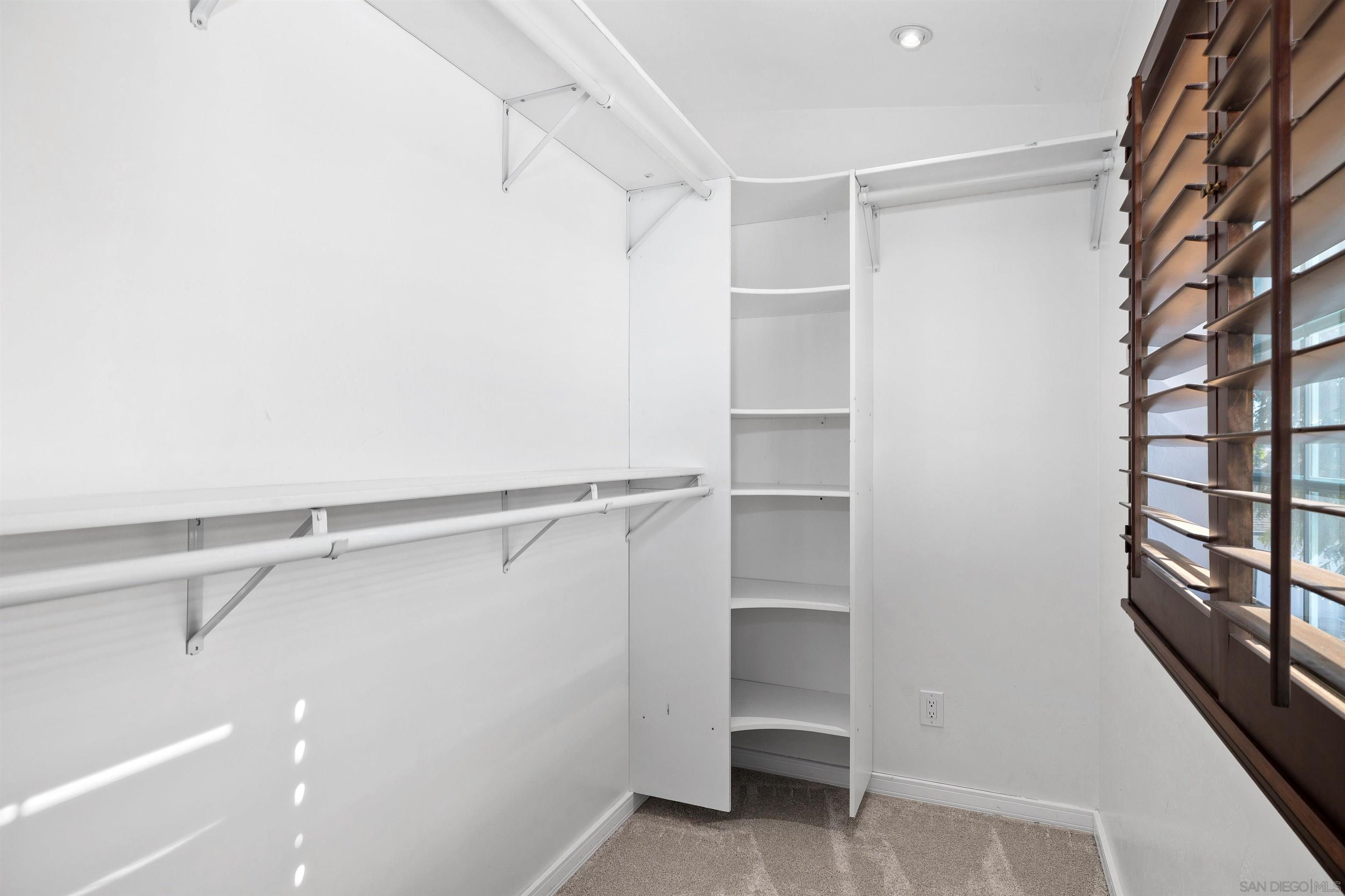 Detail Gallery Image 31 of 39 For 1564  Reed Ave, San Diego,  CA 92109 - 3 Beds | 2 Baths