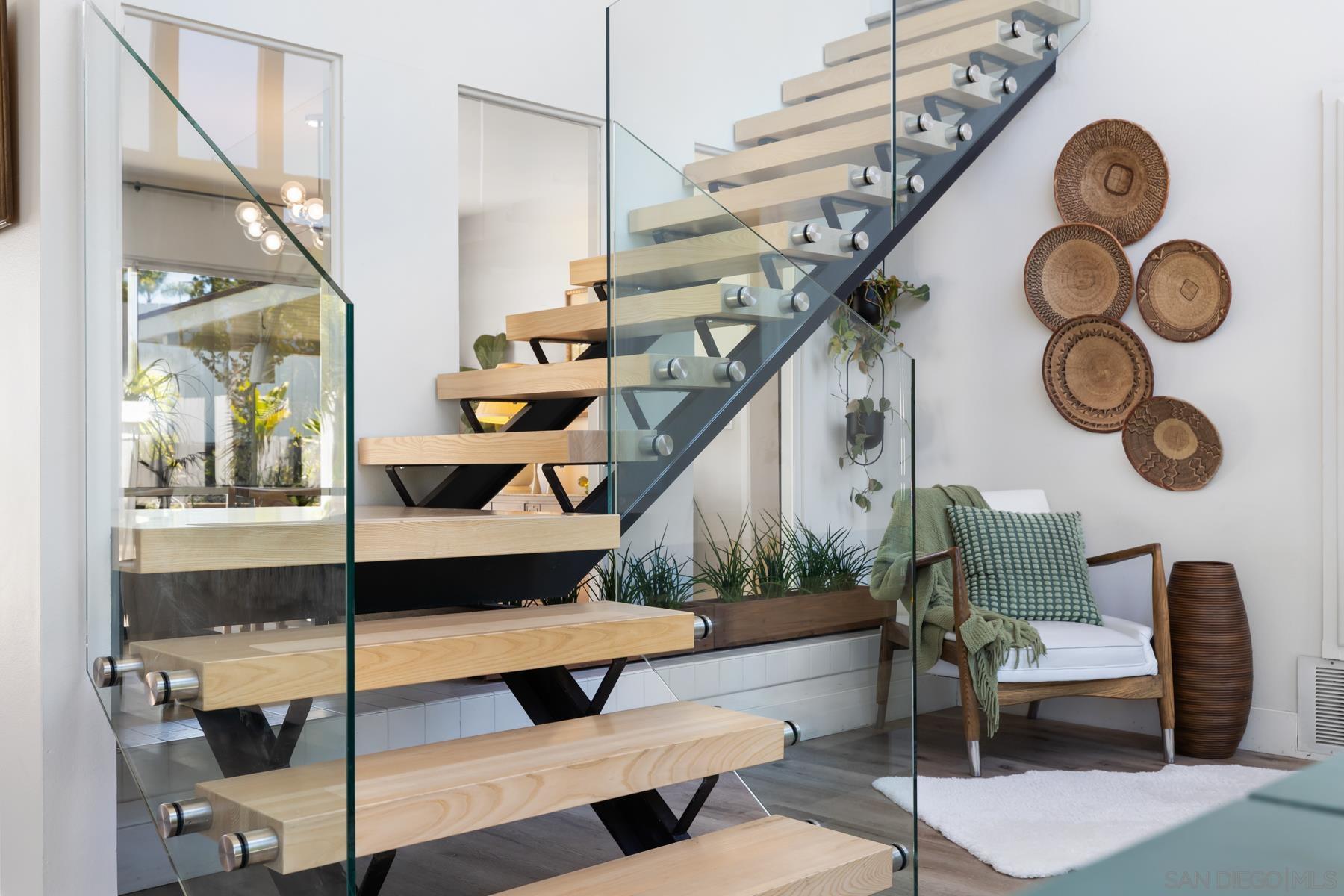 Detail Gallery Image 14 of 75 For 5996  Bounty Street, San Diego,  CA 92120 - 5 Beds | 3 Baths