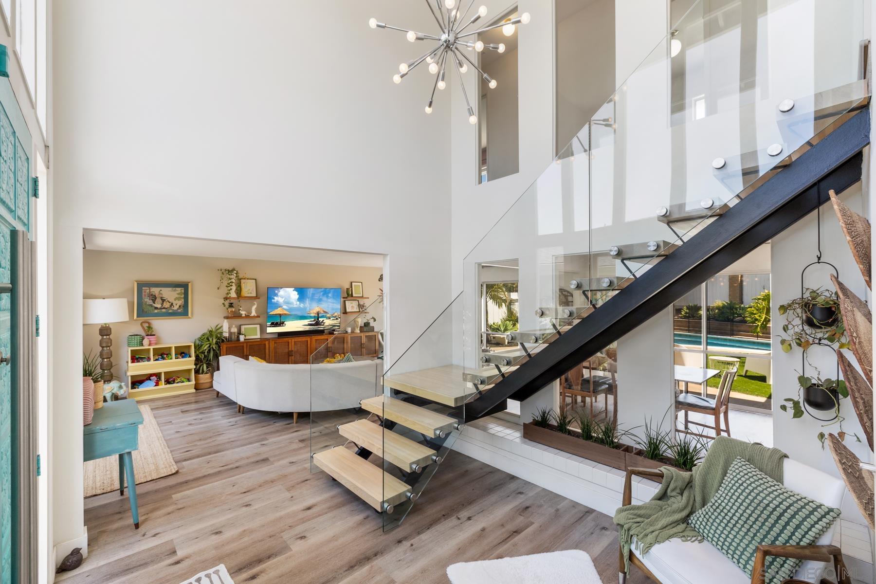 Detail Gallery Image 16 of 75 For 5996  Bounty Street, San Diego,  CA 92120 - 5 Beds | 3 Baths