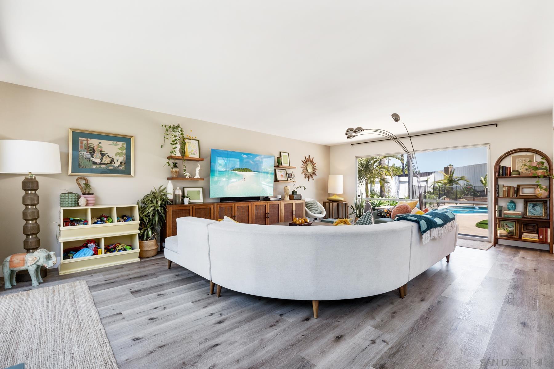 Detail Gallery Image 17 of 75 For 5996  Bounty Street, San Diego,  CA 92120 - 5 Beds | 3 Baths