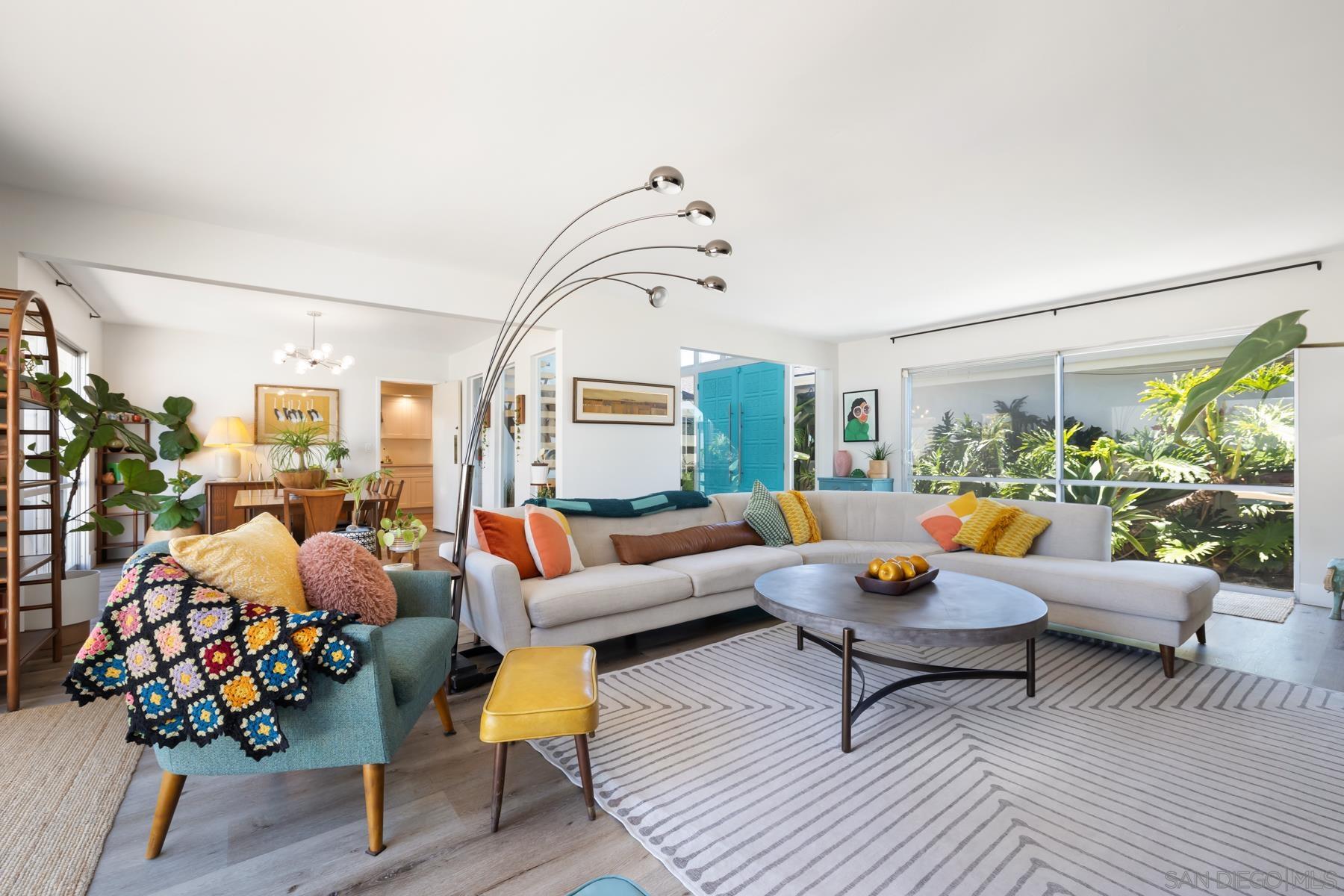 Detail Gallery Image 21 of 75 For 5996  Bounty Street, San Diego,  CA 92120 - 5 Beds | 3 Baths