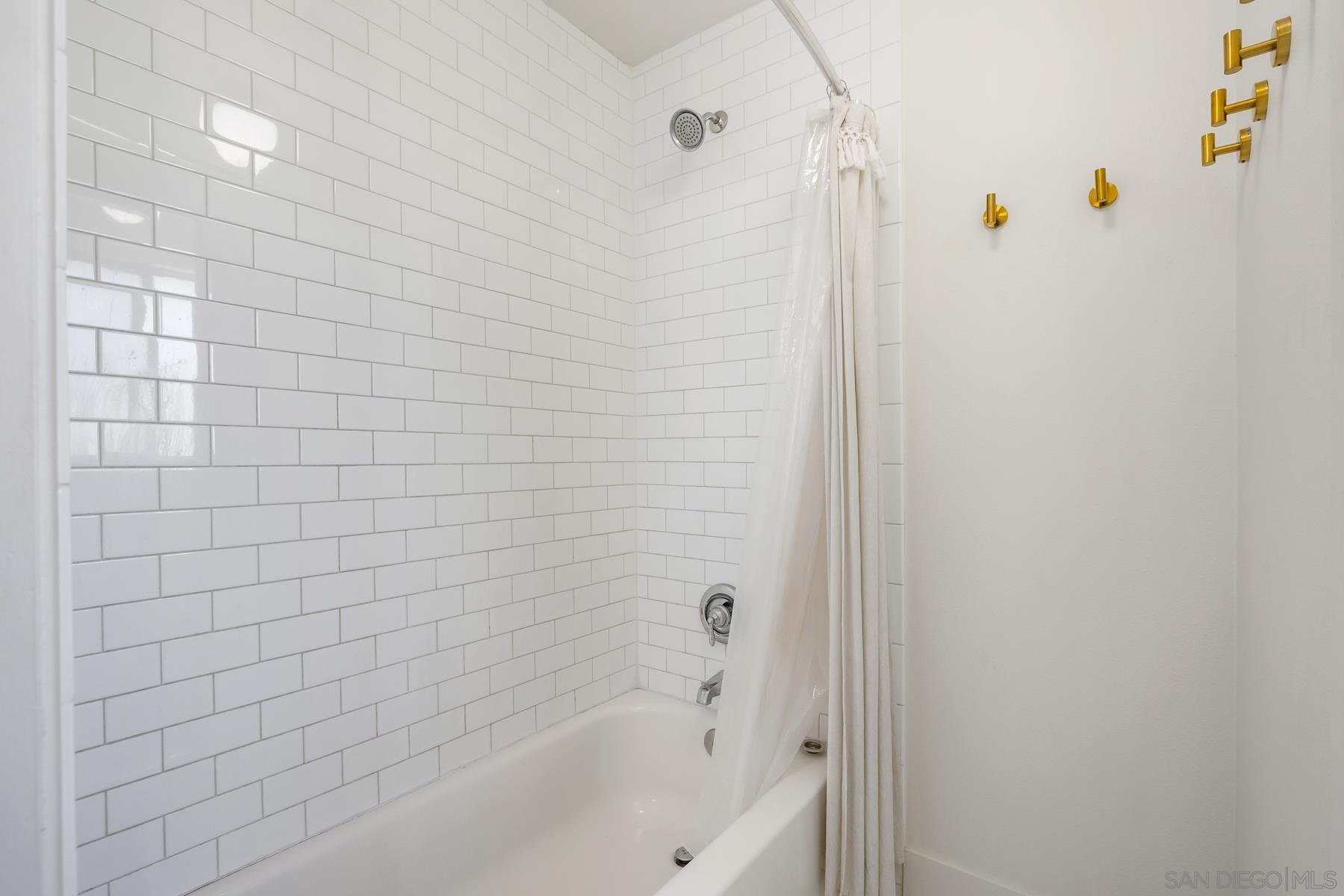 Detail Gallery Image 66 of 75 For 5996  Bounty Street, San Diego,  CA 92120 - 5 Beds | 3 Baths