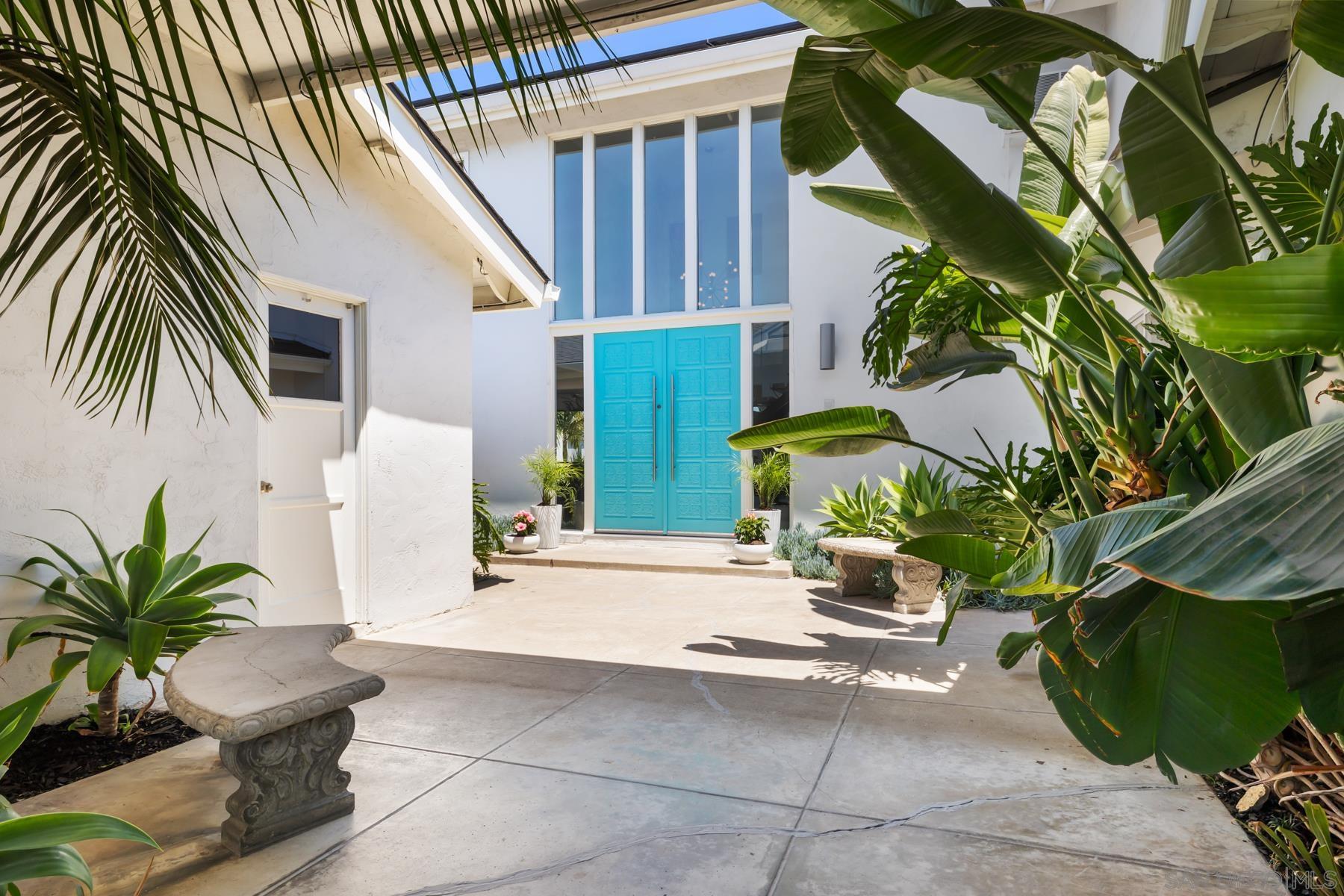 Detail Gallery Image 8 of 75 For 5996  Bounty Street, San Diego,  CA 92120 - 5 Beds | 3 Baths