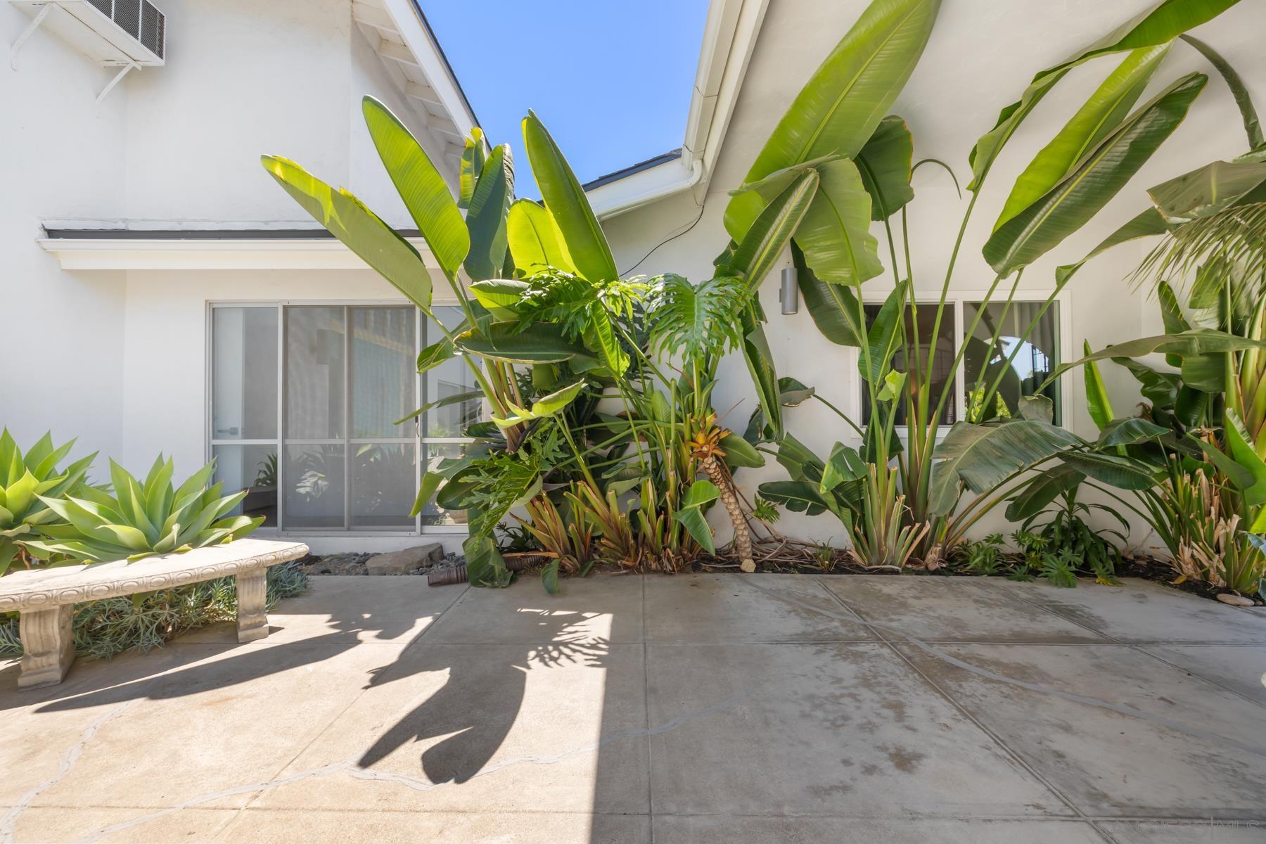 Detail Gallery Image 10 of 75 For 5996  Bounty Street, San Diego,  CA 92120 - 5 Beds | 3 Baths