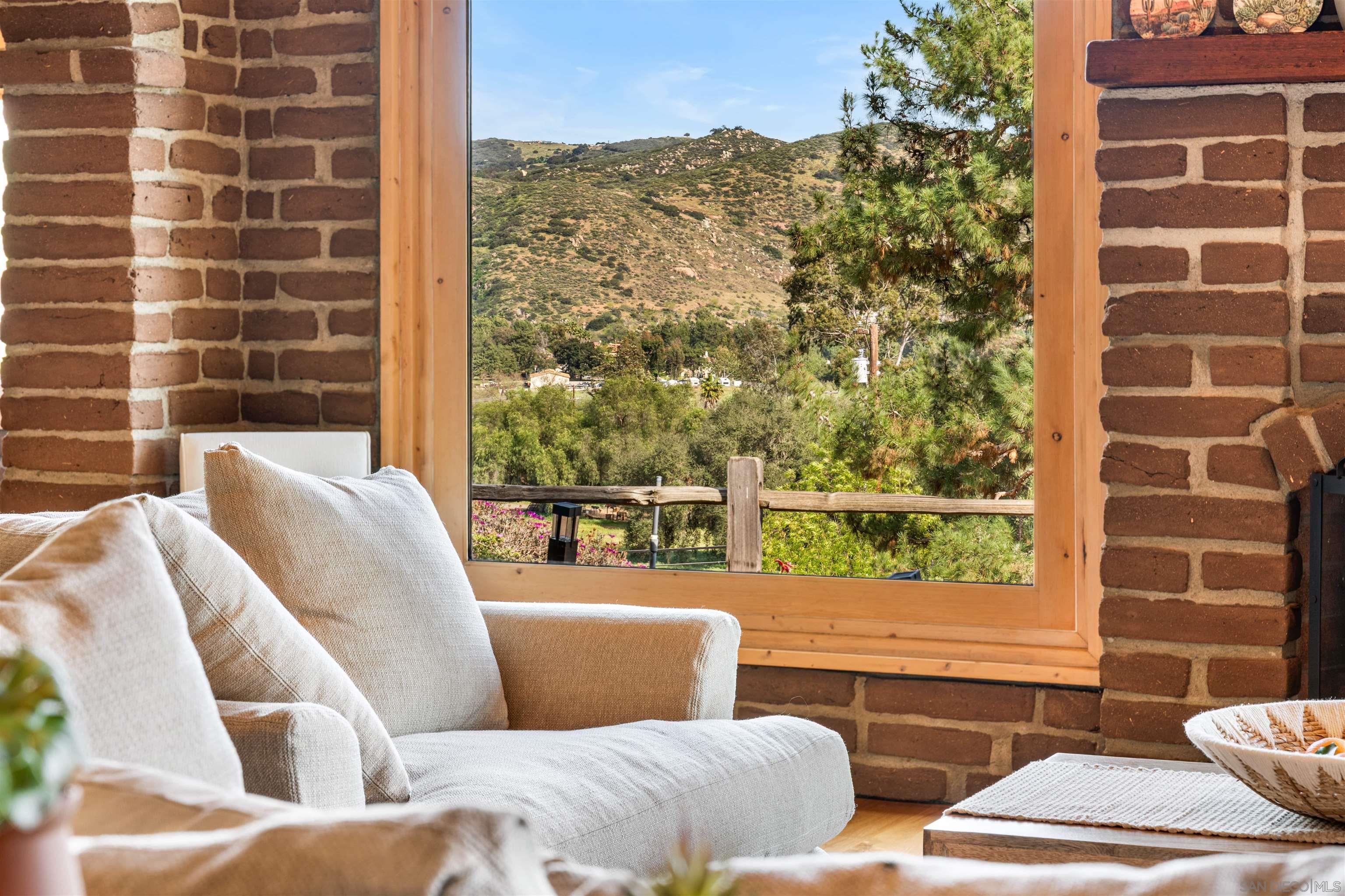 Detail Gallery Image 25 of 75 For 1951  Cloverdale Rd, Escondido,  CA 92027 - 4 Beds | 4/1 Baths