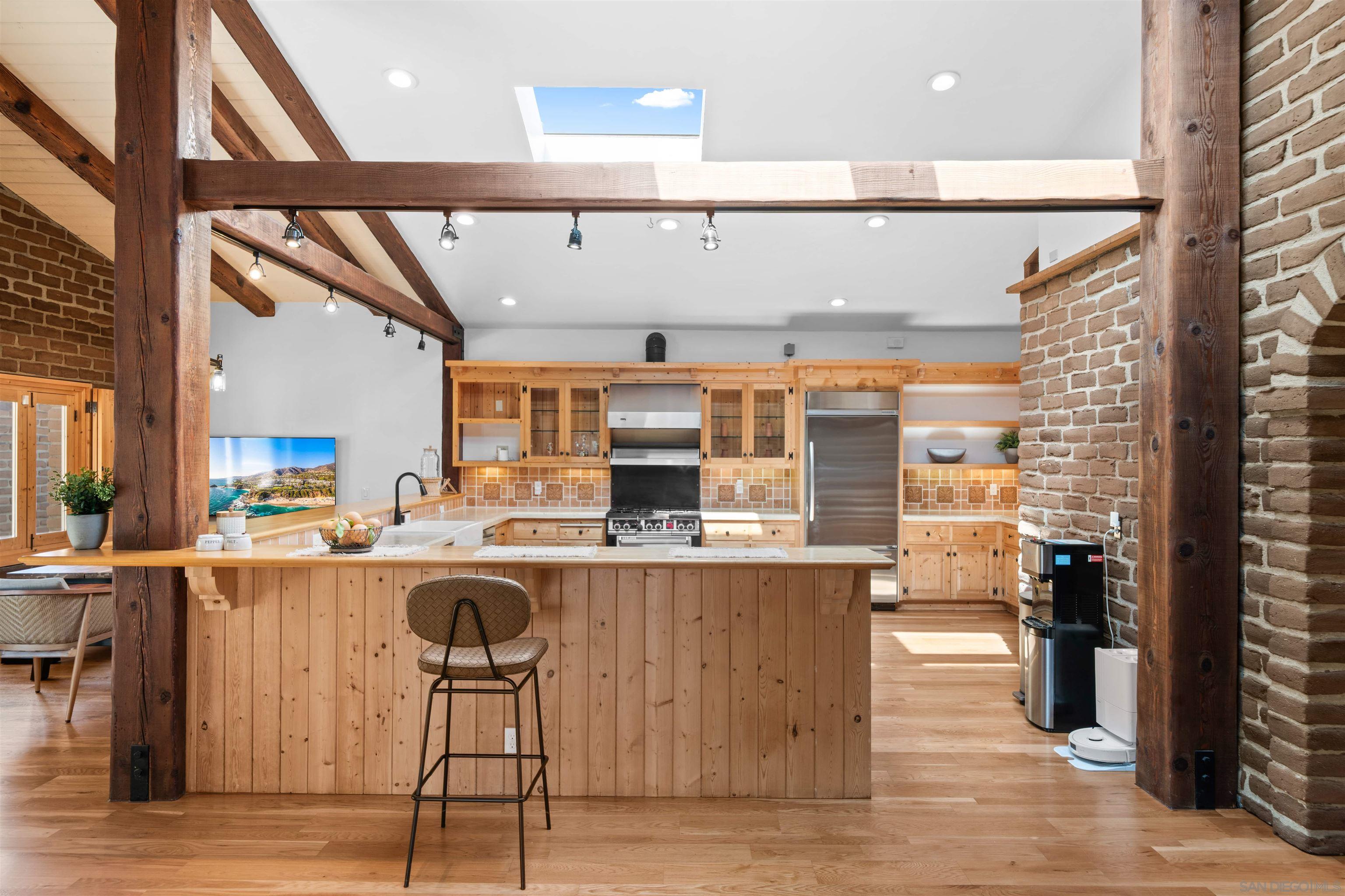 Detail Gallery Image 29 of 75 For 1951  Cloverdale Rd, Escondido,  CA 92027 - 4 Beds | 4/1 Baths