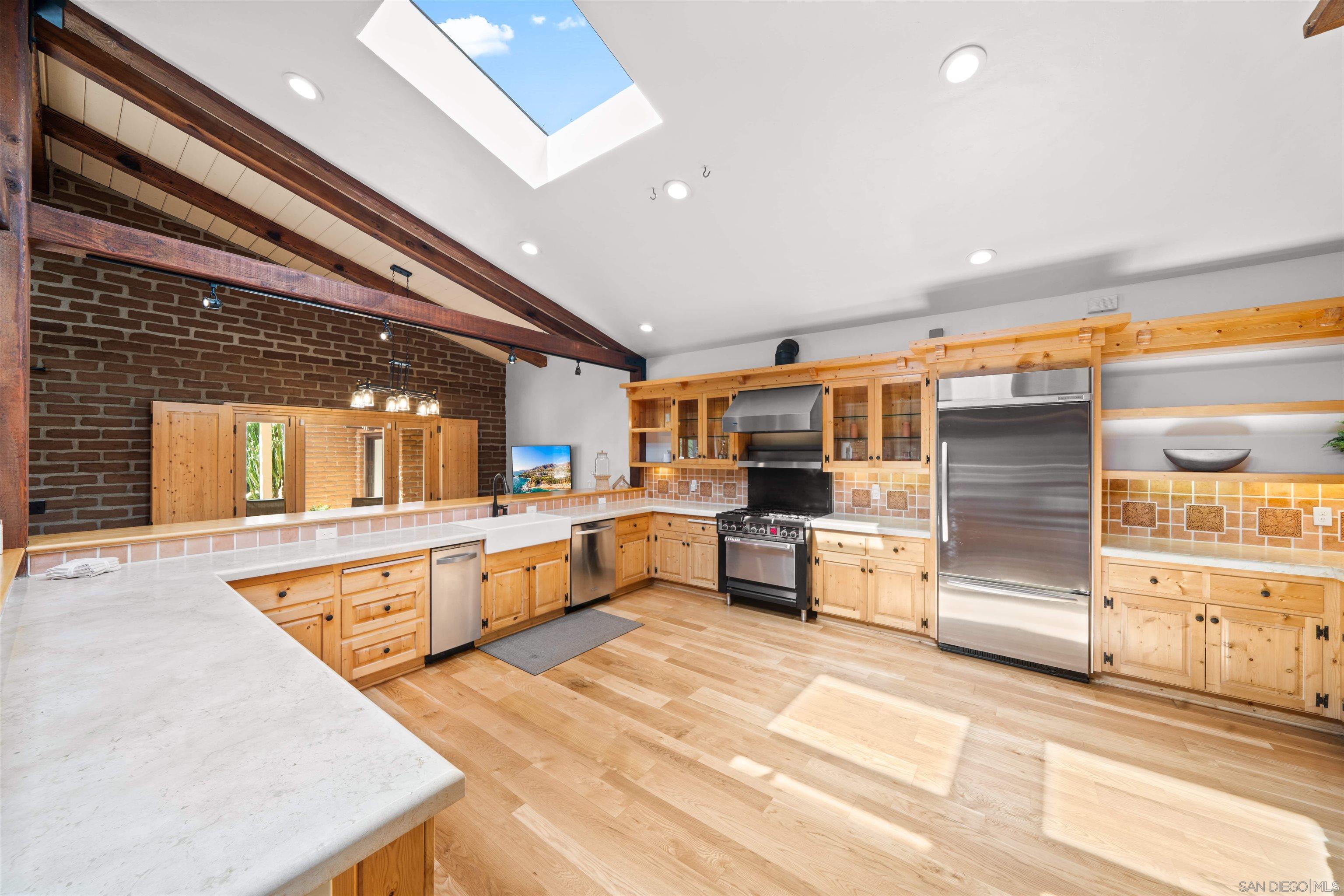 Detail Gallery Image 30 of 75 For 1951  Cloverdale Rd, Escondido,  CA 92027 - 4 Beds | 4/1 Baths