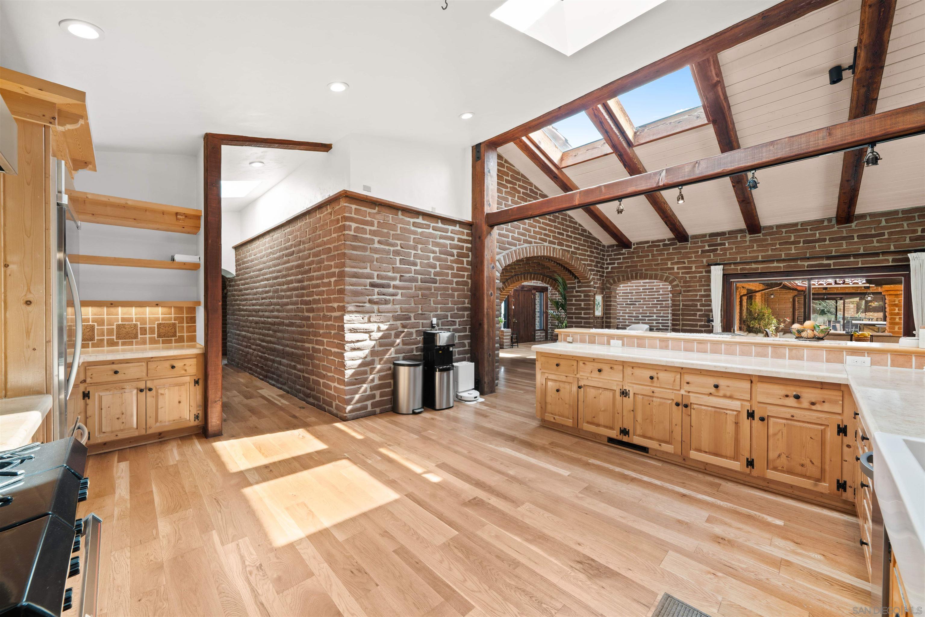 Detail Gallery Image 32 of 75 For 1951  Cloverdale Rd, Escondido,  CA 92027 - 4 Beds | 4/1 Baths