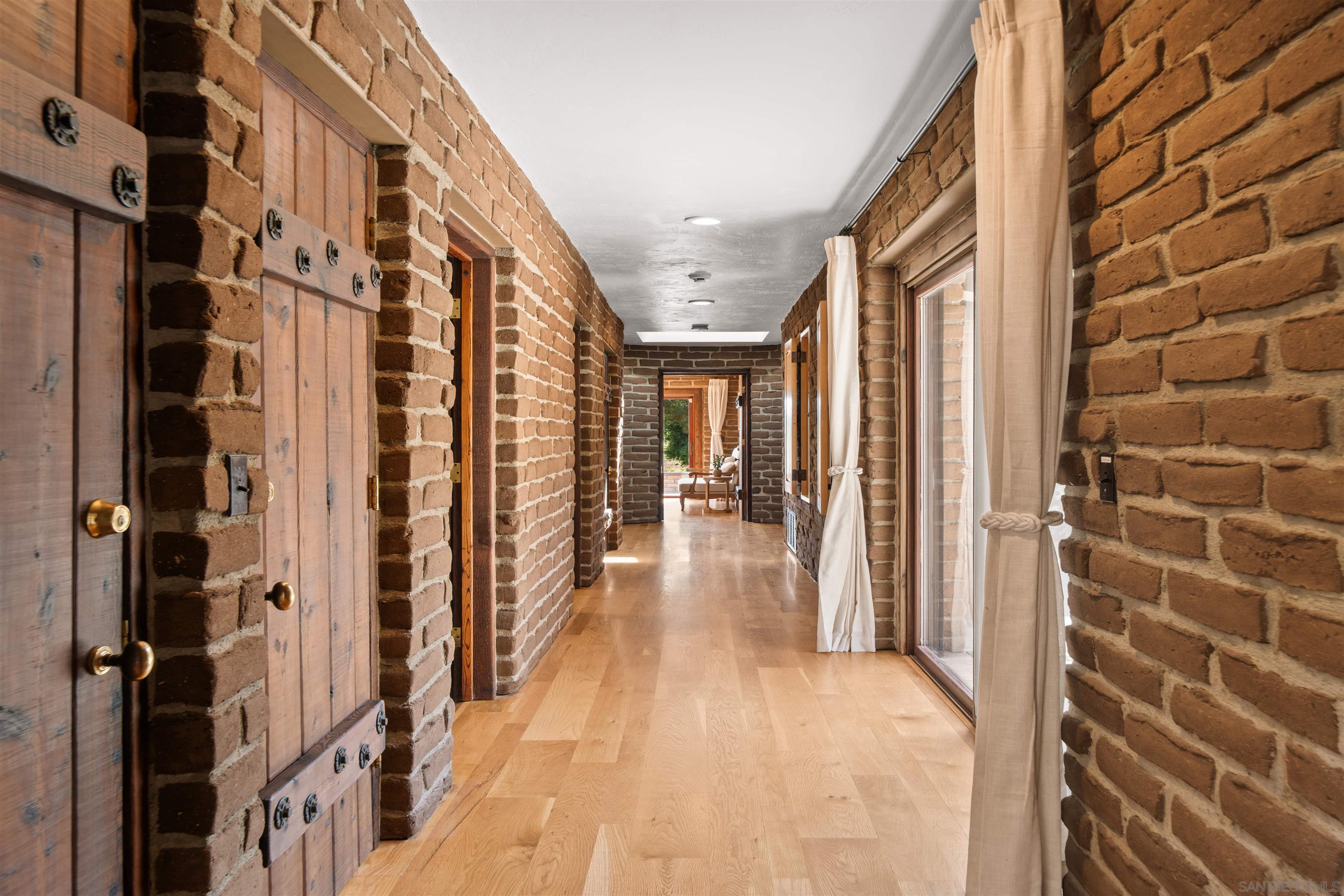 Detail Gallery Image 37 of 75 For 1951  Cloverdale Rd, Escondido,  CA 92027 - 4 Beds | 4/1 Baths