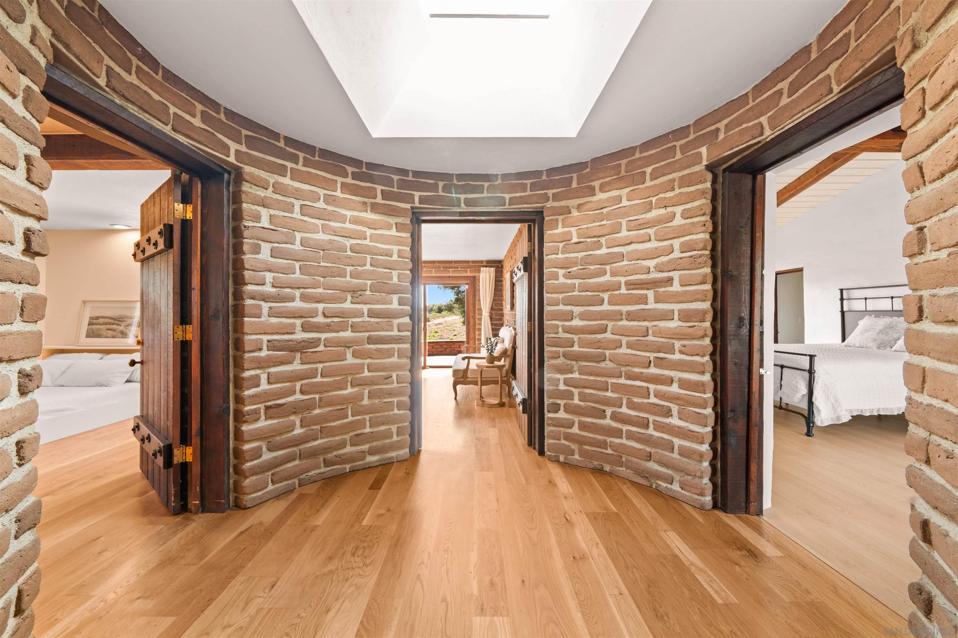 Detail Gallery Image 38 of 75 For 1951  Cloverdale Rd, Escondido,  CA 92027 - 4 Beds | 4/1 Baths