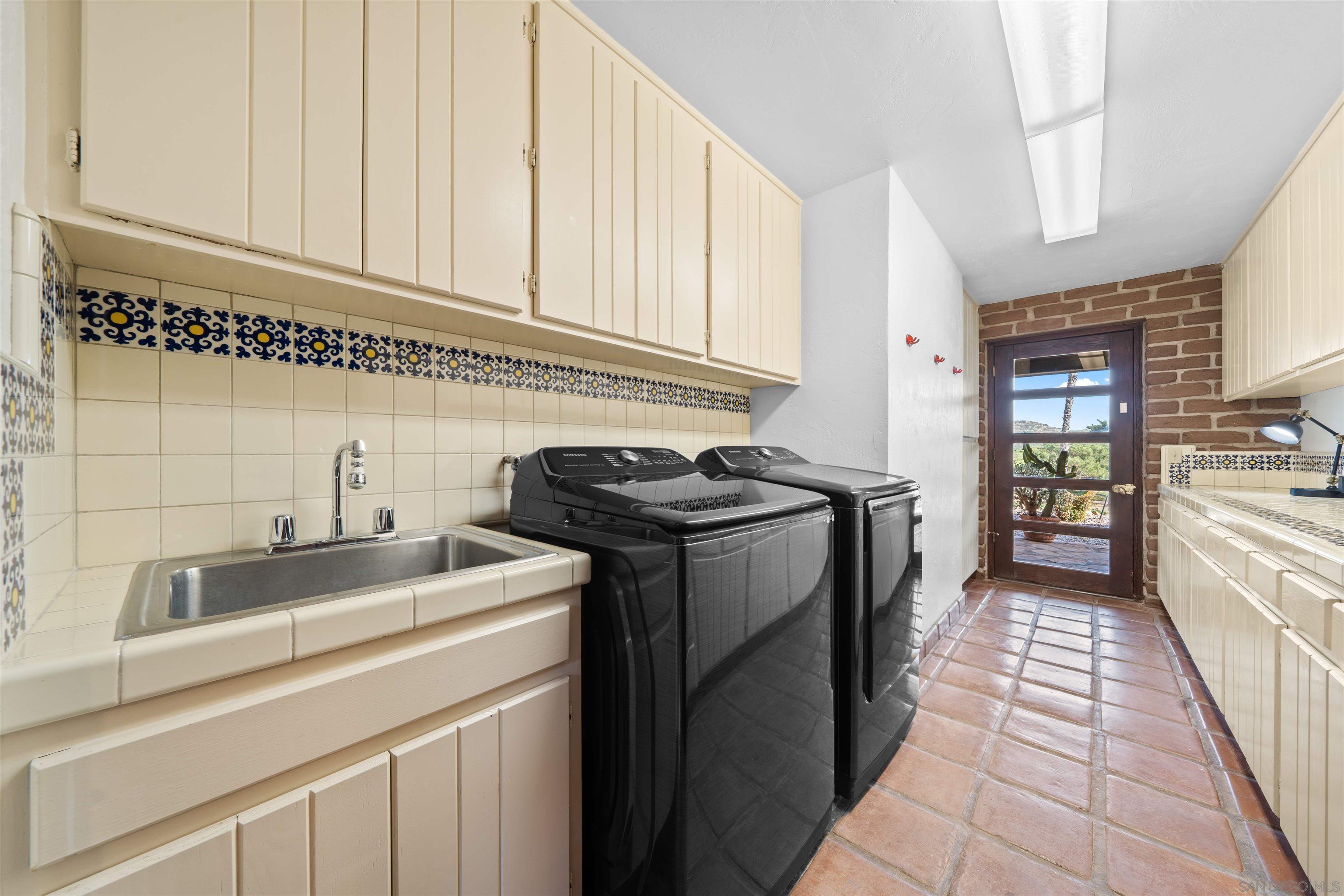 Detail Gallery Image 42 of 75 For 1951  Cloverdale Rd, Escondido,  CA 92027 - 4 Beds | 4/1 Baths