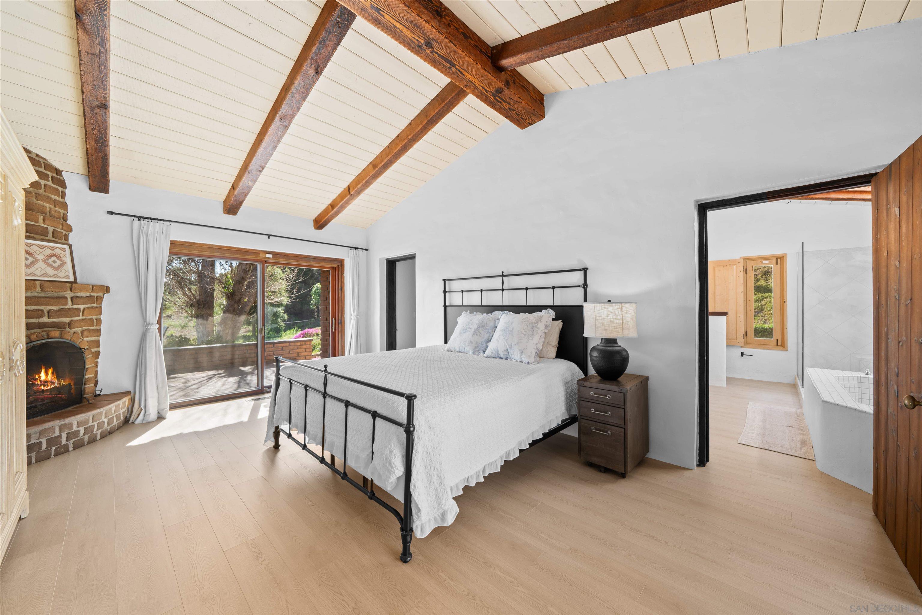 Detail Gallery Image 43 of 75 For 1951  Cloverdale Rd, Escondido,  CA 92027 - 4 Beds | 4/1 Baths