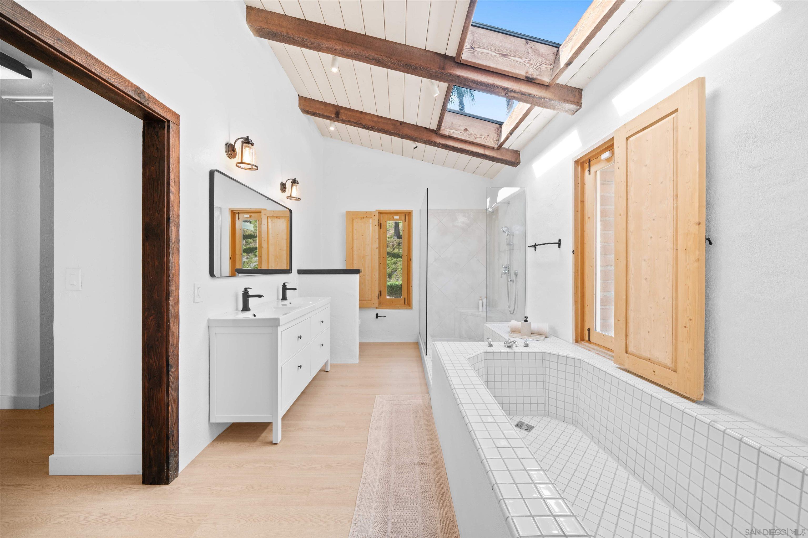 Detail Gallery Image 46 of 75 For 1951  Cloverdale Rd, Escondido,  CA 92027 - 4 Beds | 4/1 Baths