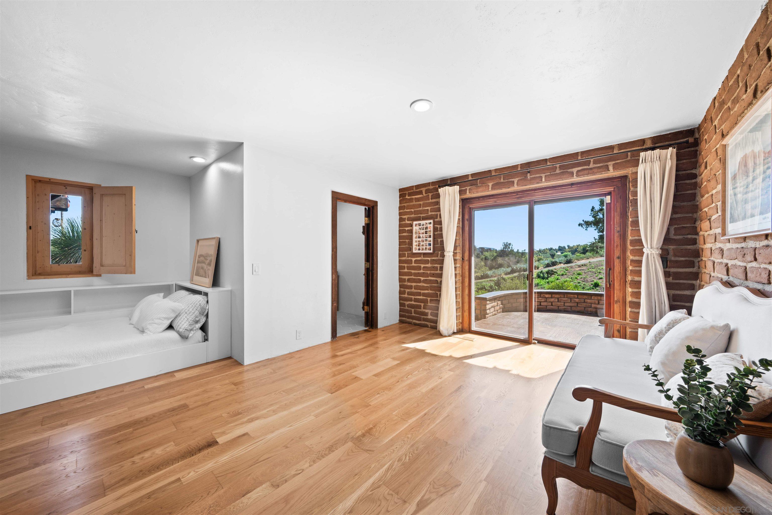 Detail Gallery Image 49 of 75 For 1951  Cloverdale Rd, Escondido,  CA 92027 - 4 Beds | 4/1 Baths