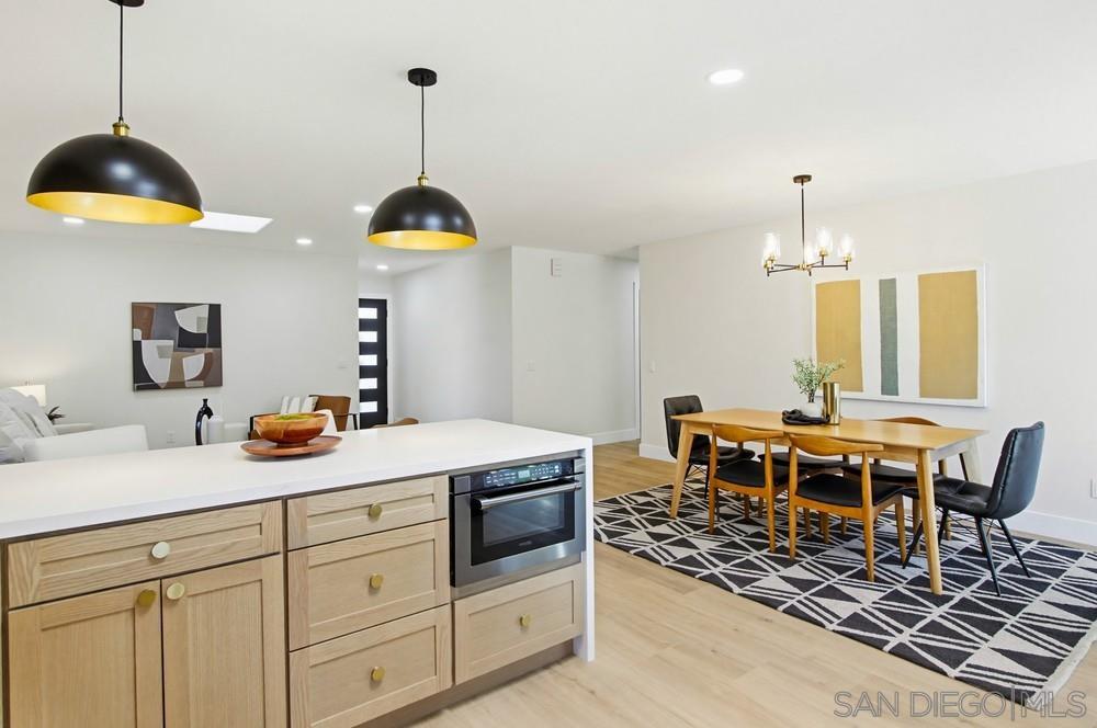 Detail Gallery Image 15 of 39 For 9555  via Pereza, San Diego,  CA 92129 - 4 Beds | 2 Baths