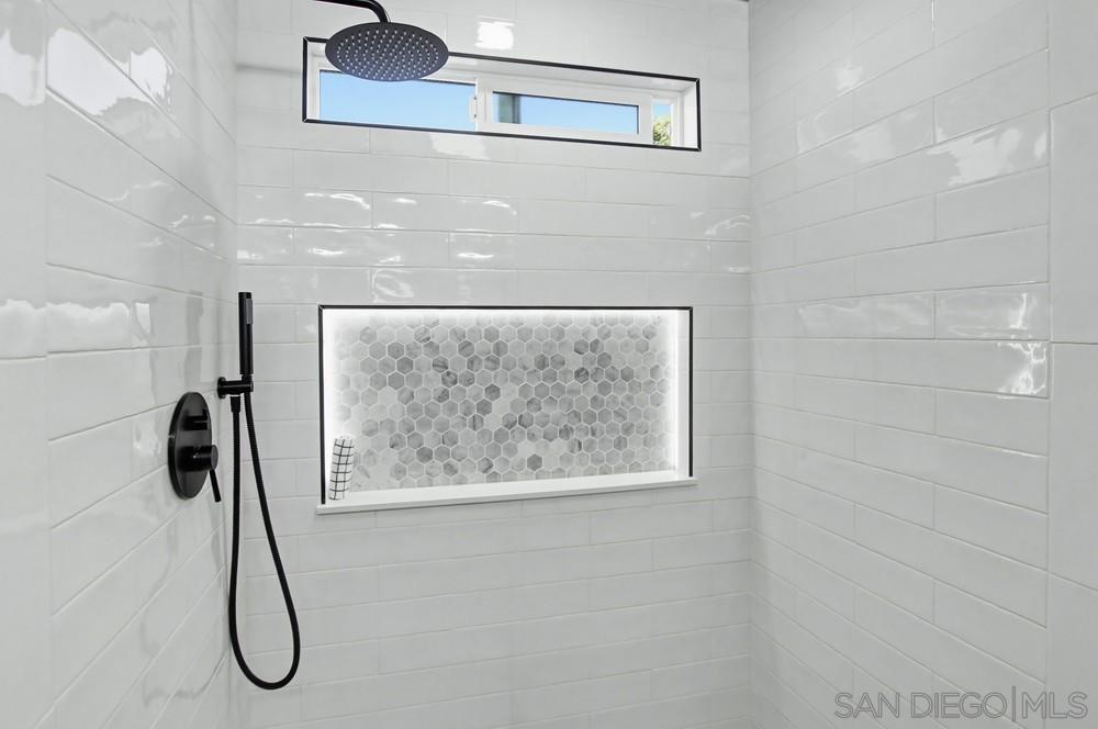 Detail Gallery Image 22 of 39 For 9555  via Pereza, San Diego,  CA 92129 - 4 Beds | 2 Baths