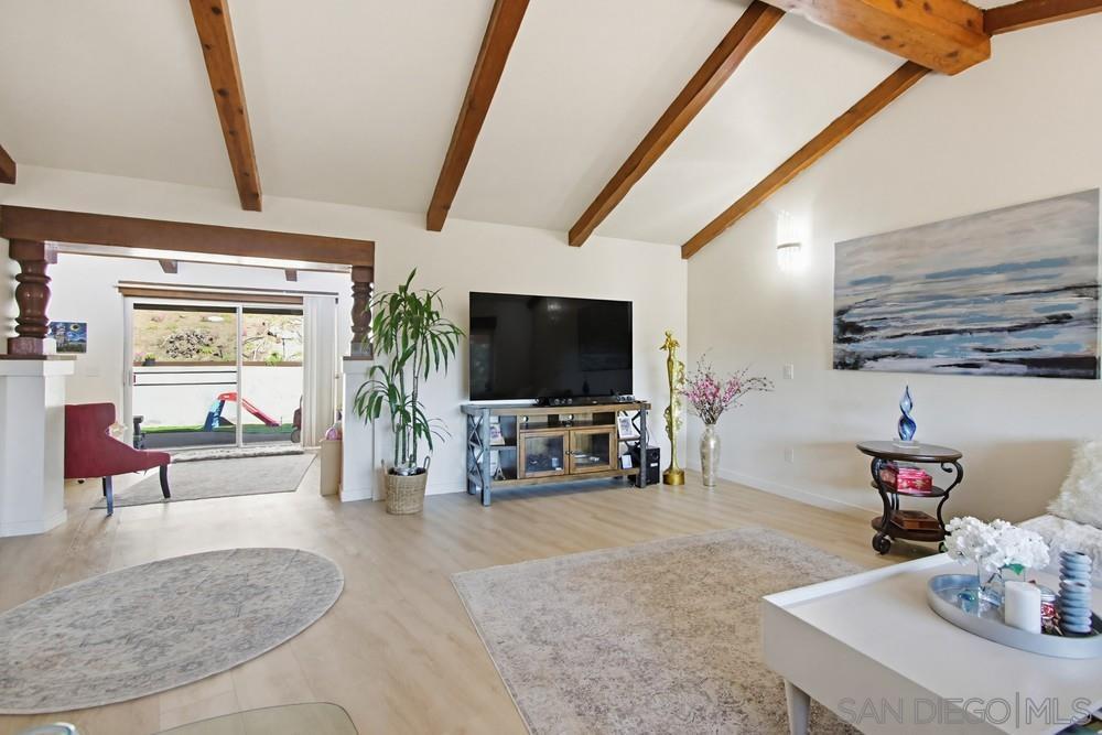 Detail Gallery Image 13 of 41 For 2835  Verda Ave., Escondido,  CA 92025 - 3 Beds | 3 Baths