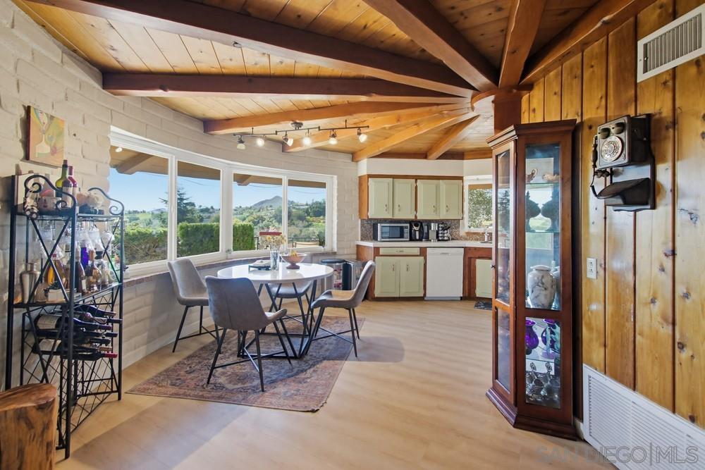 Detail Gallery Image 17 of 41 For 2835  Verda Ave., Escondido,  CA 92025 - 3 Beds | 3 Baths