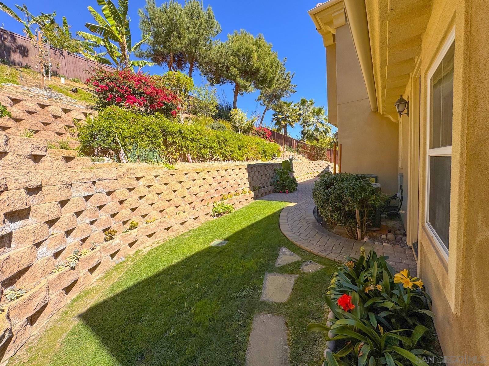 Detail Gallery Image 11 of 35 For 536  Quail Pointe Lane, Encinitas,  CA 92024 - 4 Beds | 4/1 Baths