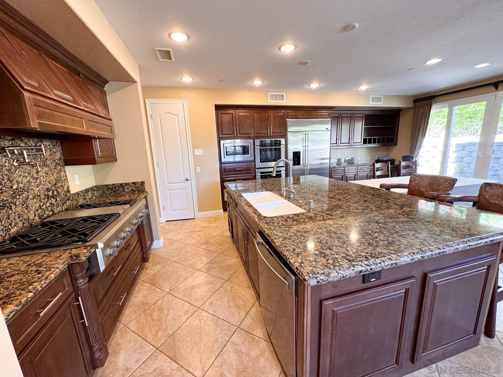 Detail Gallery Image 18 of 35 For 536  Quail Pointe Lane, Encinitas,  CA 92024 - 4 Beds | 4/1 Baths