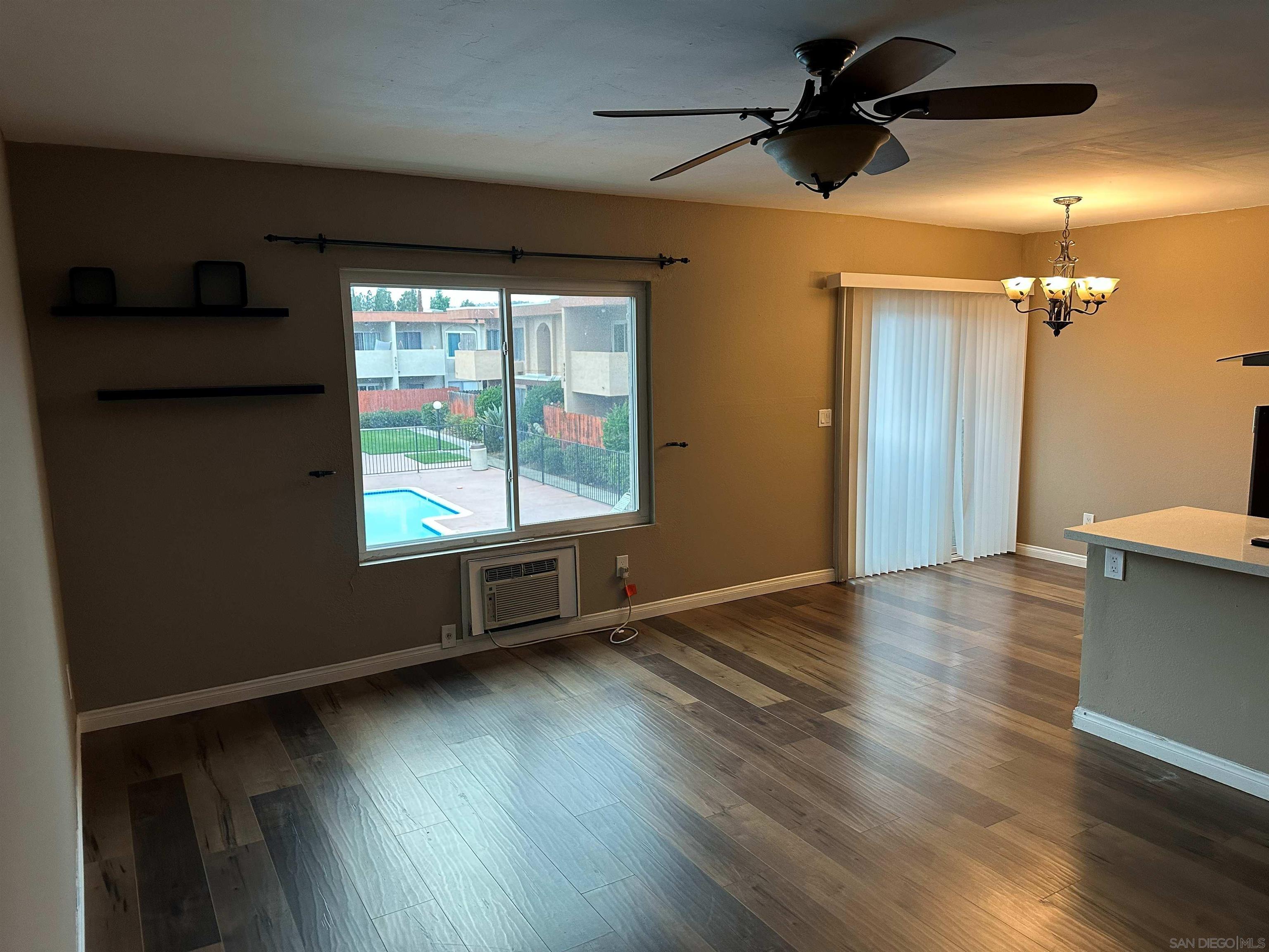 Detail Gallery Image 2 of 7 For 9504  Carroll Canyon Road  201, San Diego,  CA 92126 - 2 Beds | 1 Baths