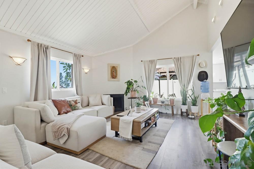 Detail Gallery Image 7 of 40 For 6837  Parkside Ave, San Diego,  CA 92139 - 2 Beds | 2 Baths