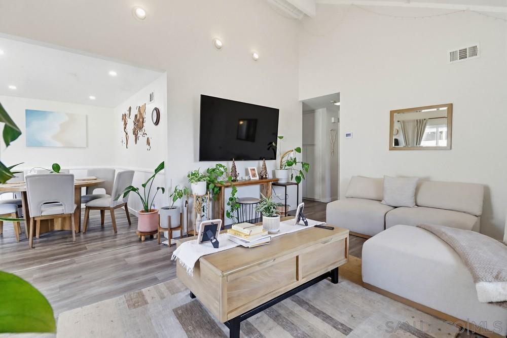 Detail Gallery Image 9 of 40 For 6837  Parkside Ave, San Diego,  CA 92139 - 2 Beds | 2 Baths