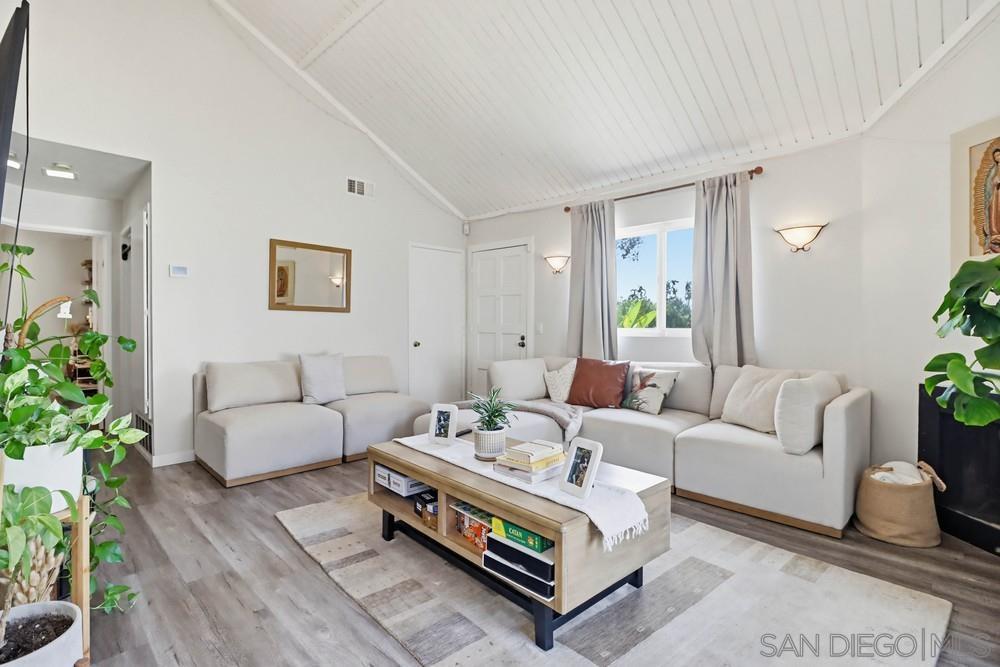 Detail Gallery Image 10 of 40 For 6837  Parkside Ave, San Diego,  CA 92139 - 2 Beds | 2 Baths