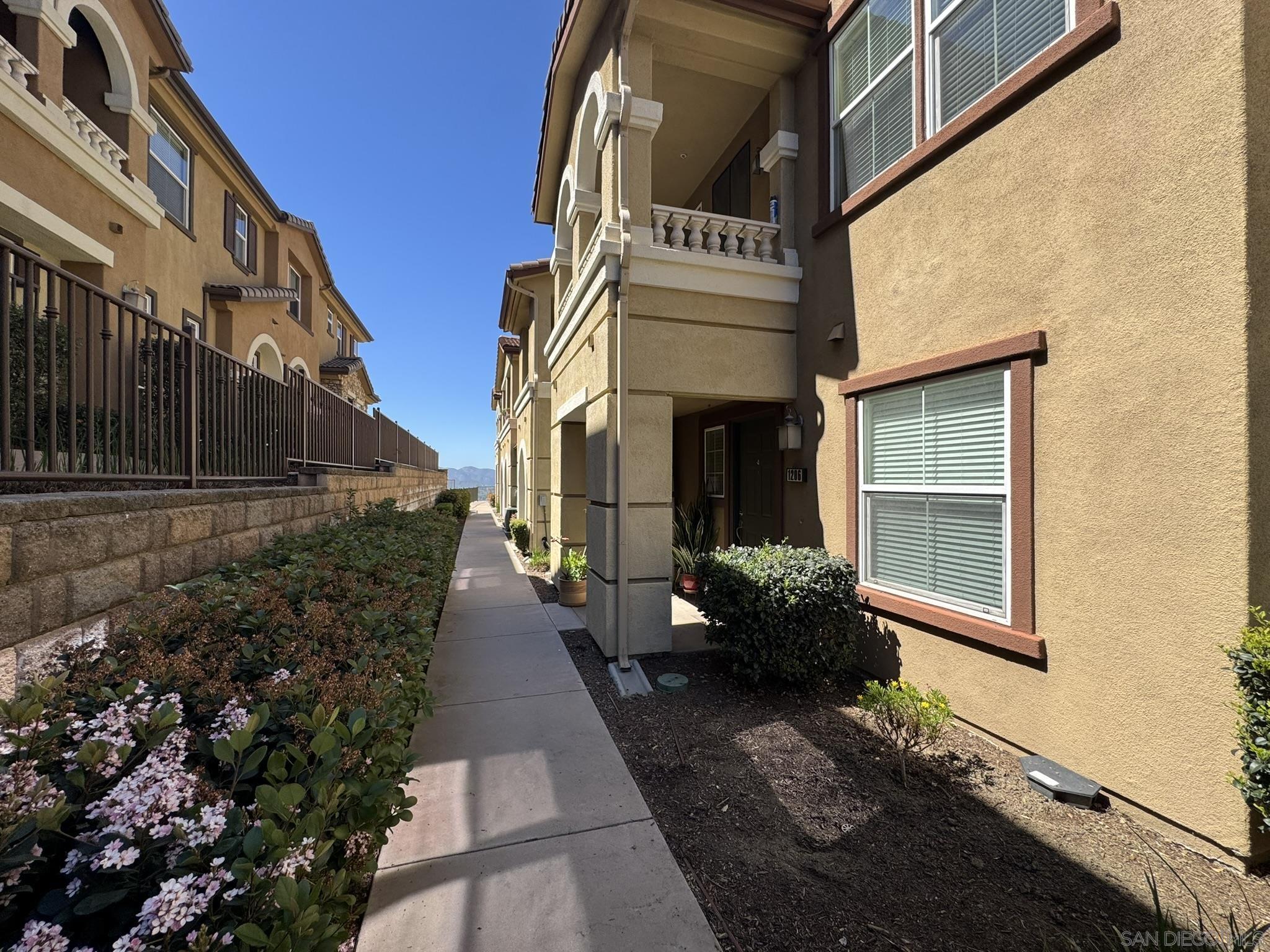 Front Image Thumbnail for SD260006403