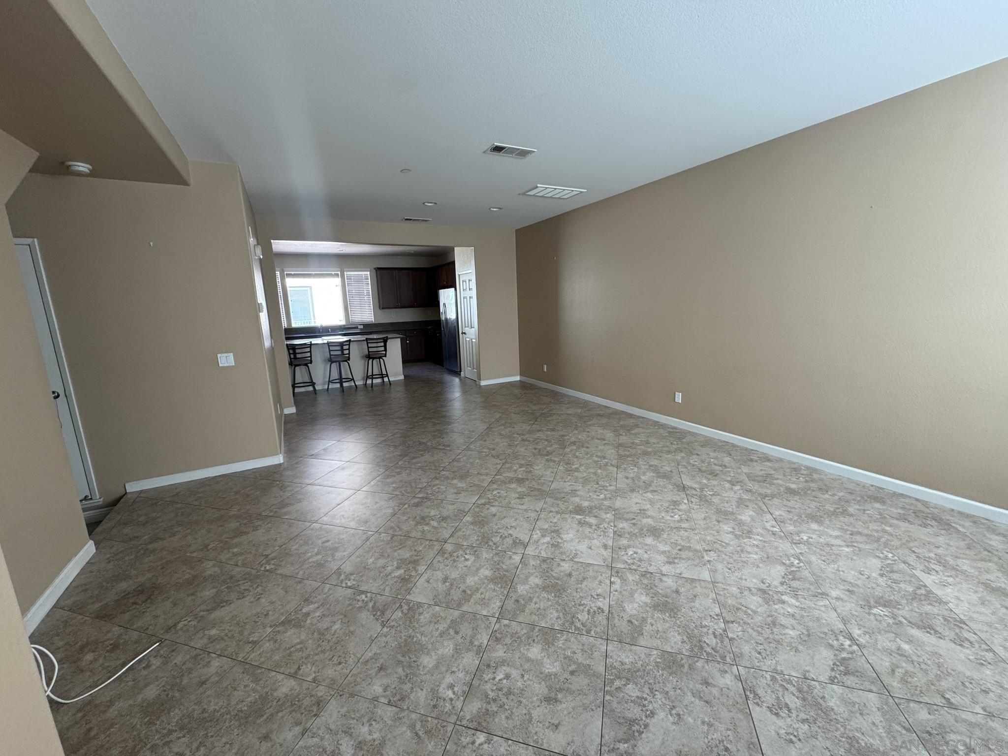 Detail Gallery Image 12 of 46 For 1206  Calabria St, Santee,  CA 92071 - 3 Beds | 3/1 Baths