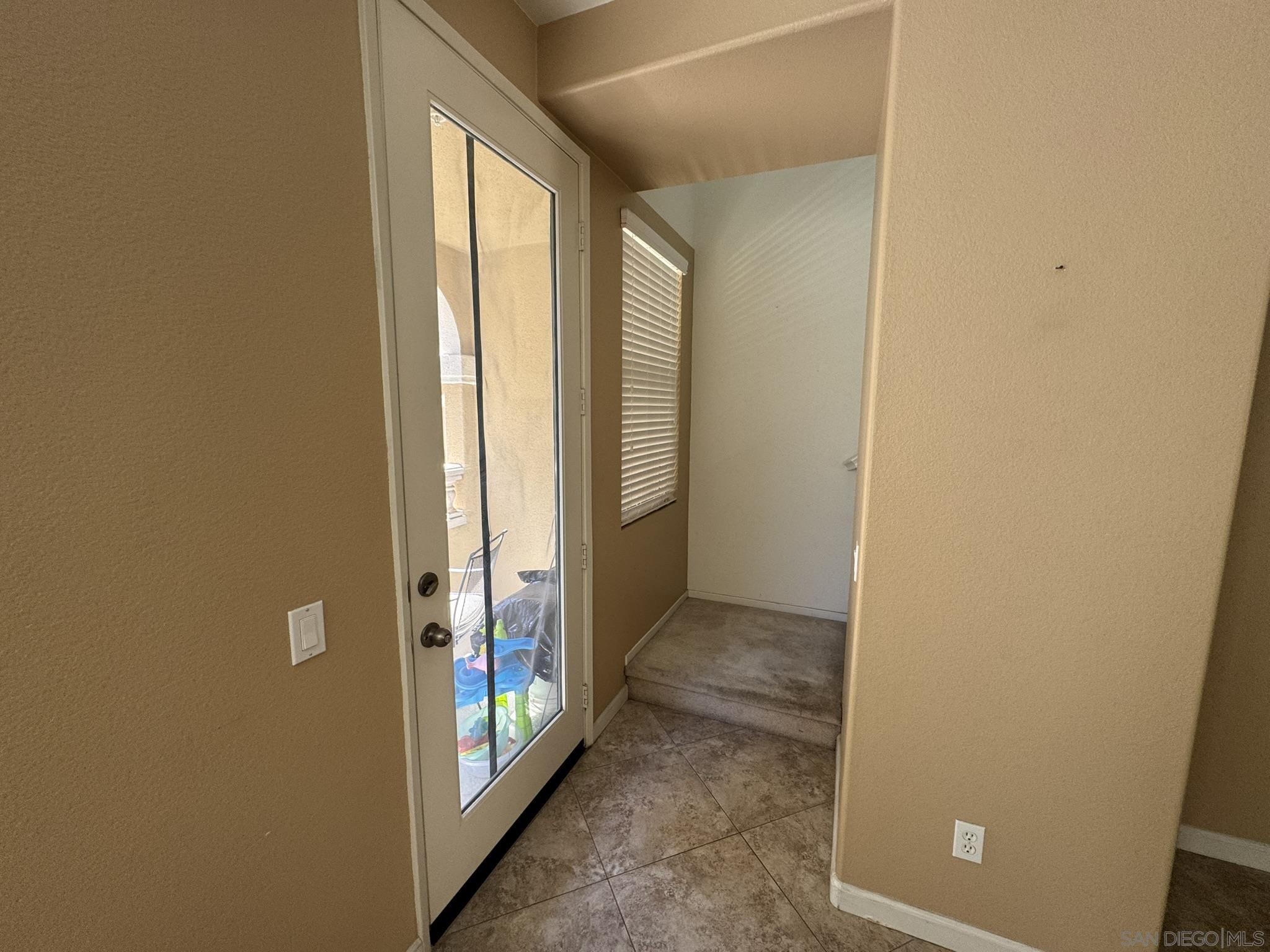 Detail Gallery Image 13 of 46 For 1206  Calabria St, Santee,  CA 92071 - 3 Beds | 3/1 Baths