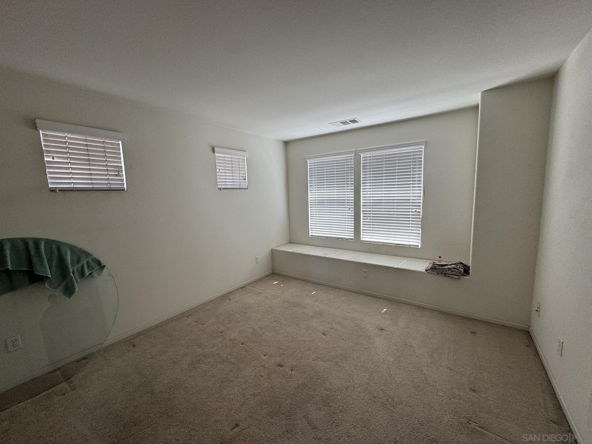 Detail Gallery Image 24 of 46 For 1206  Calabria St, Santee,  CA 92071 - 3 Beds | 3/1 Baths