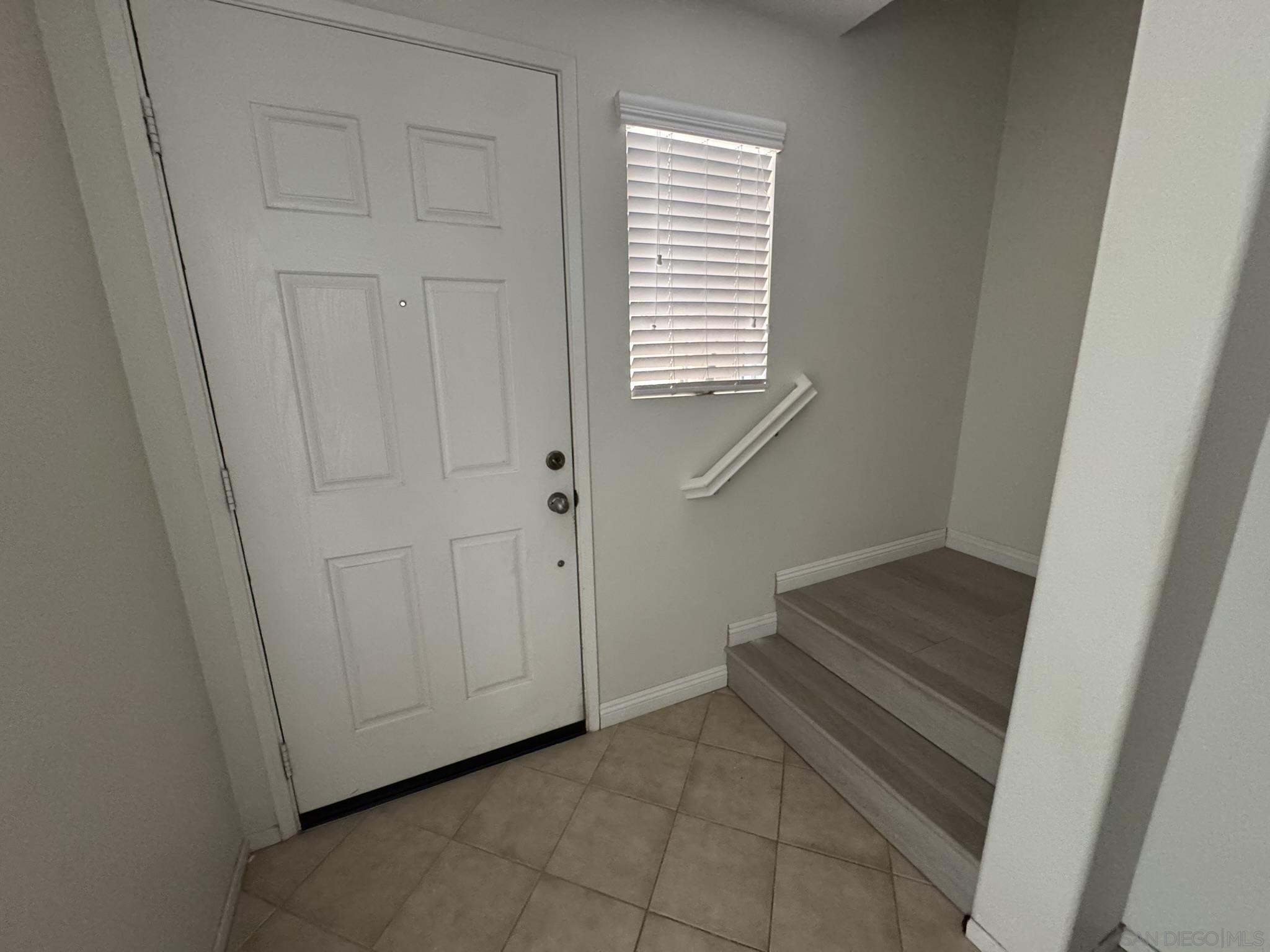 Detail Gallery Image 35 of 46 For 1206  Calabria St, Santee,  CA 92071 - 3 Beds | 3/1 Baths